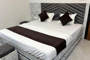 Alojamiento - HOTEL SHREE ASHTAVINAYAK GRAND