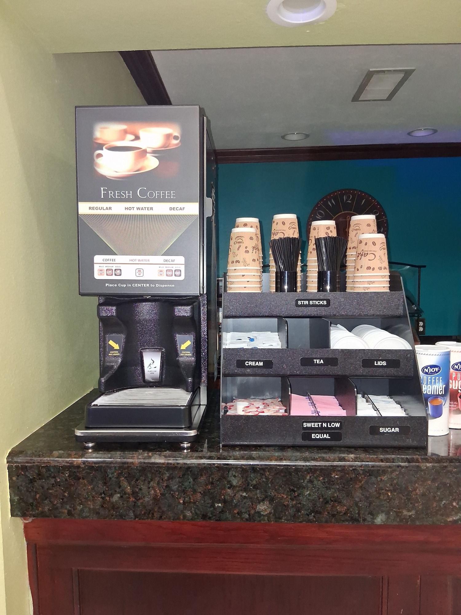 Bar/Salón Americas Best Value Inn & Suites Alvin Houston