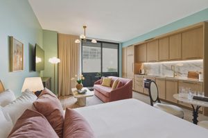 Vacation Rental - Luxury Wynwood Studio: Walk to Art, Dining & Nightlife