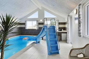 Alquiler Vacacional - 24 Person Holiday Home in Spottrup