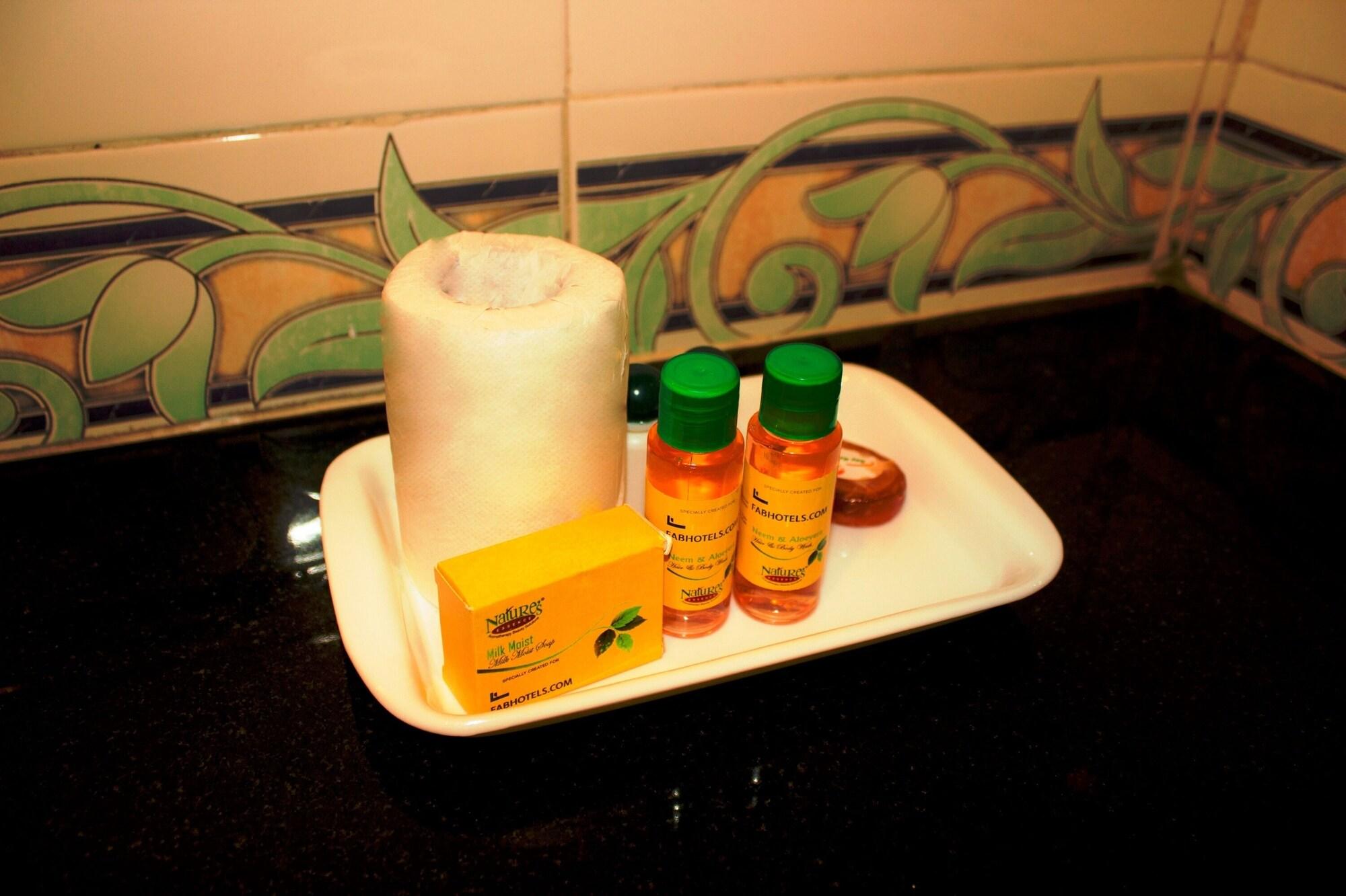 Equipamiento de Habitación Fabhotel Angeethi