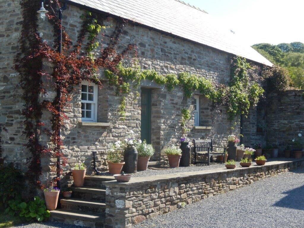 Vista Lobby Alltybrain Farm Cottages and B&B