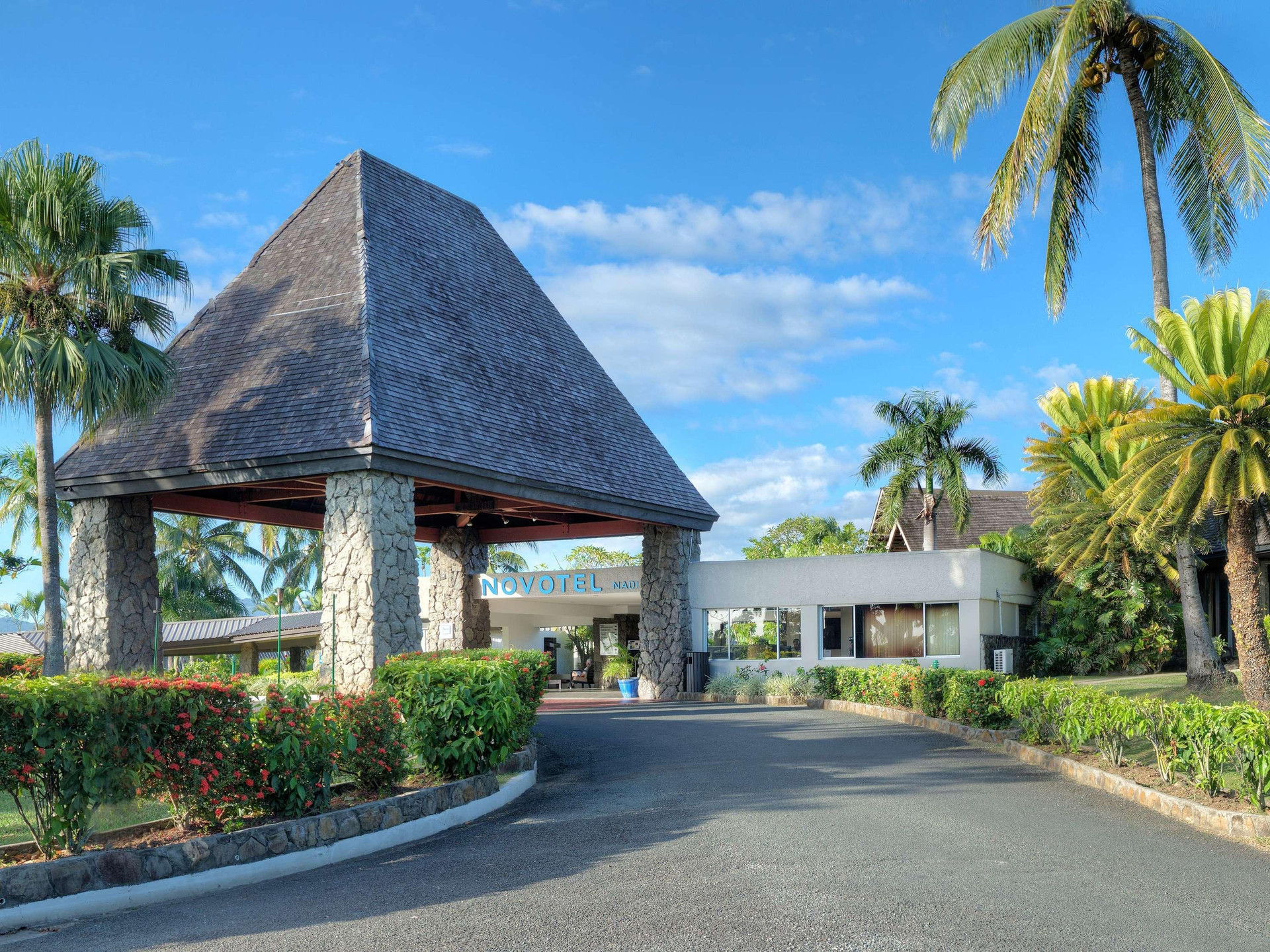Vista Exterior Novotel Nadi