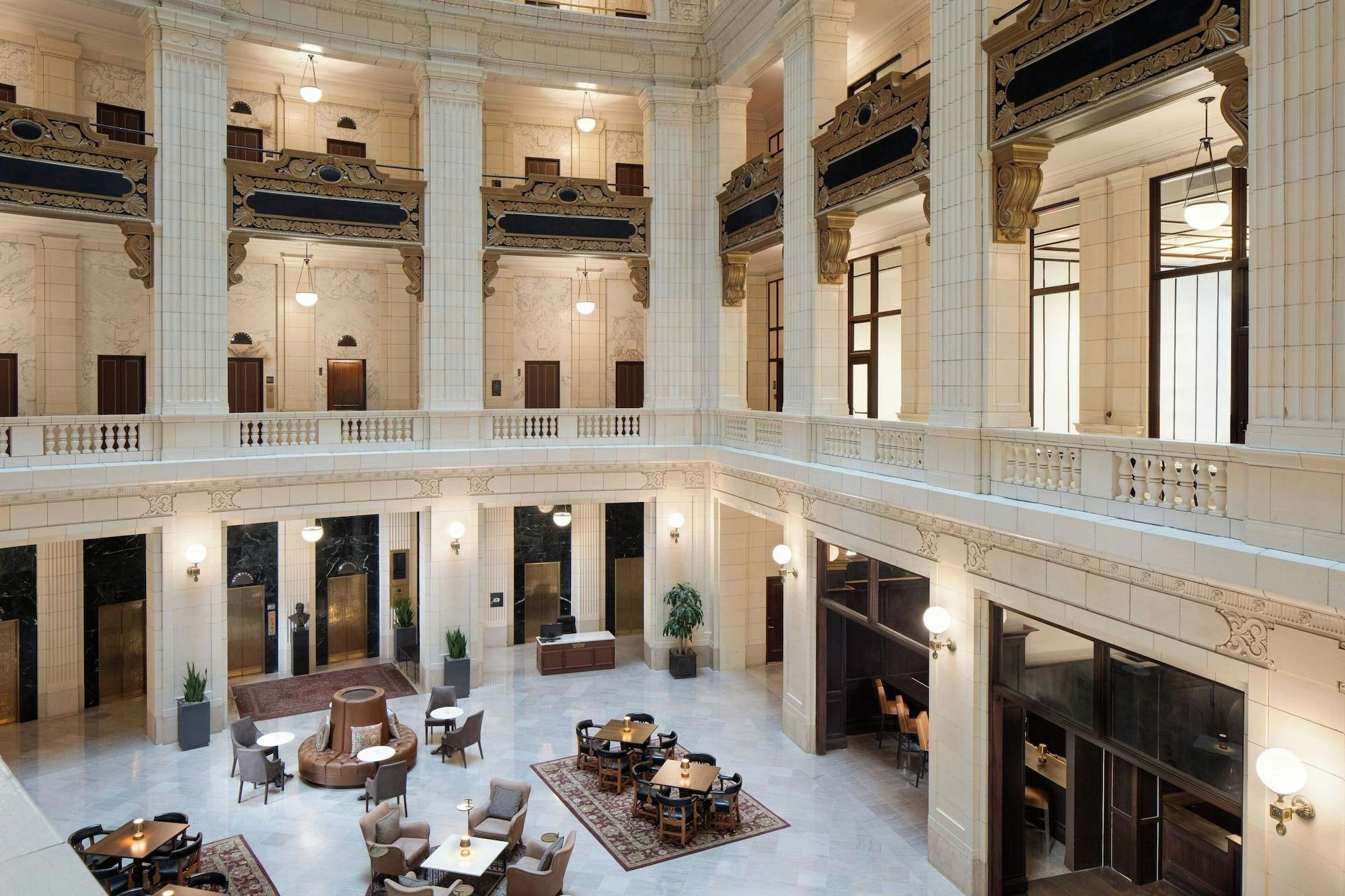 Vista Lobby Hotel David Whitney, Autograph Collection