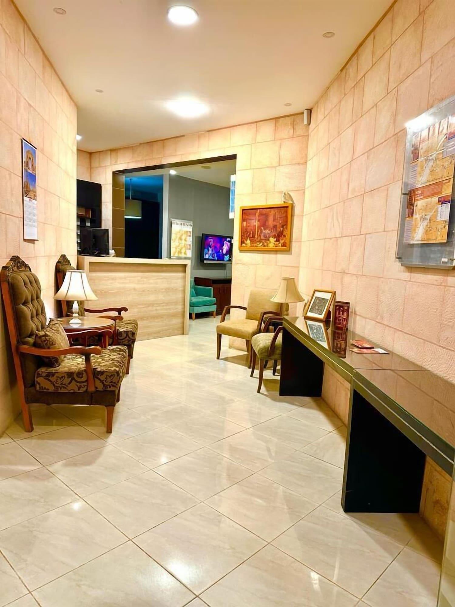 Vista Lobby Petra town check-Inn