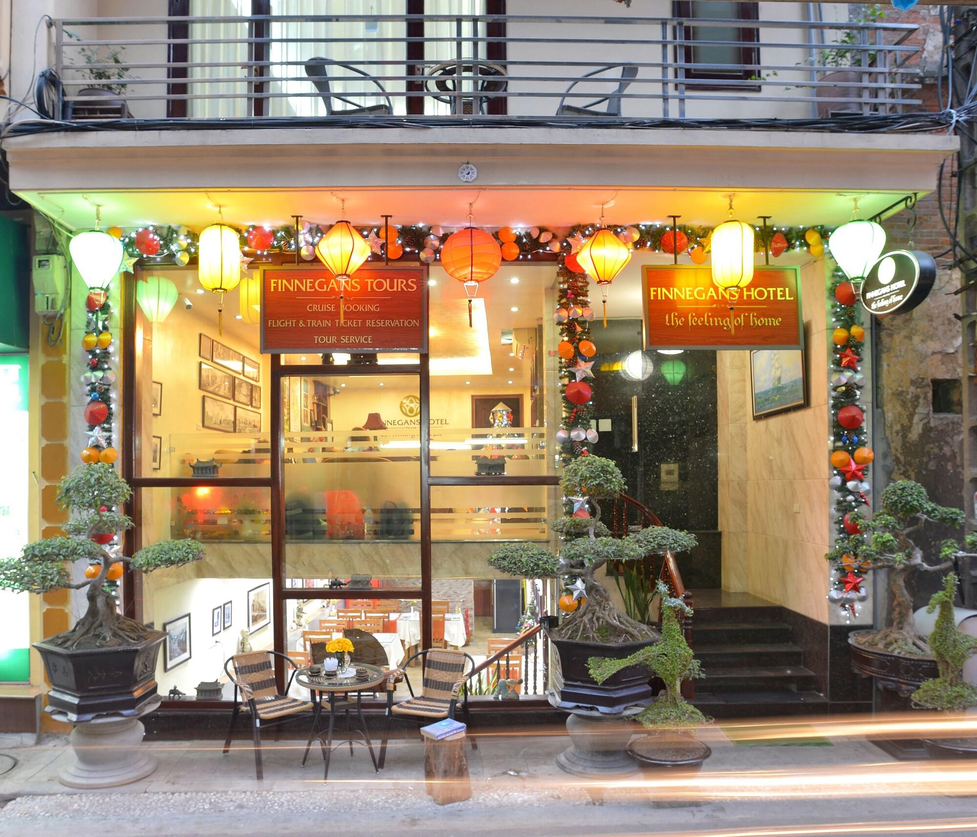 Varios Finnegans Hotel