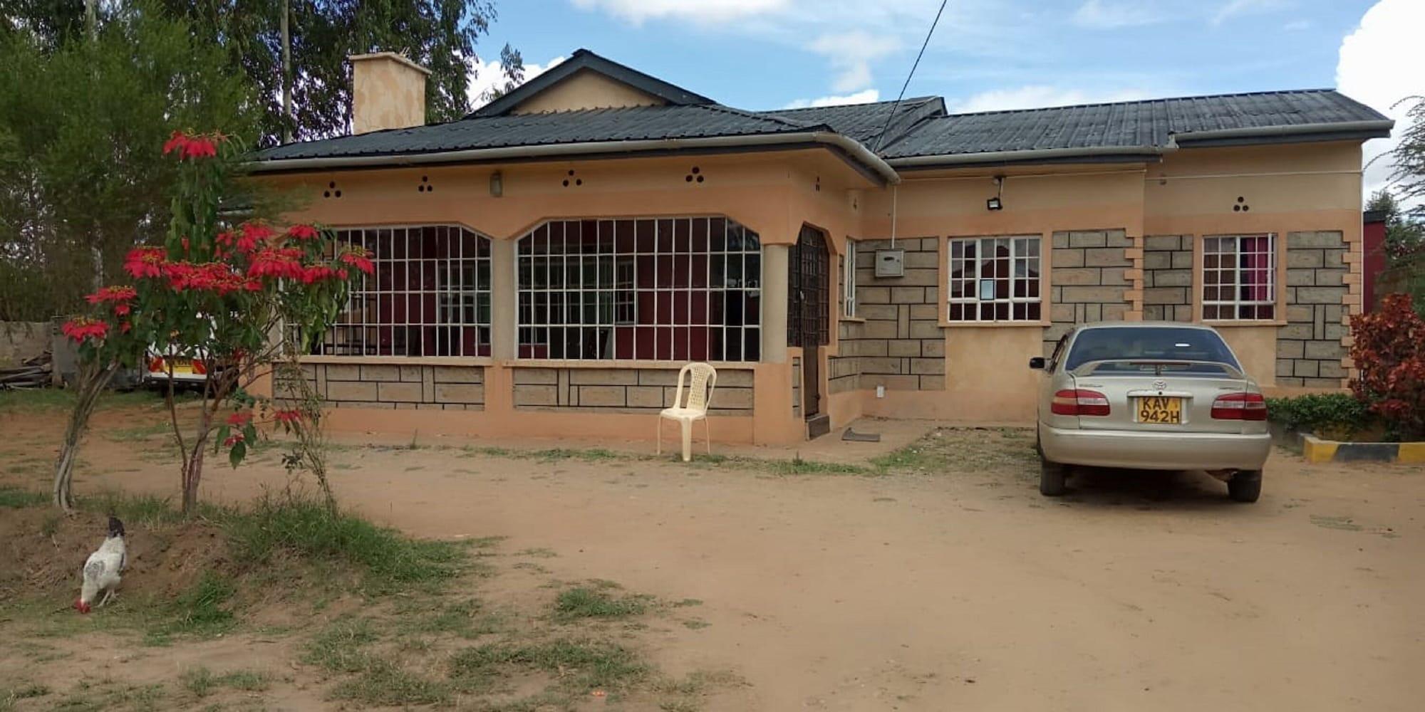 Varios Joppers Guest House