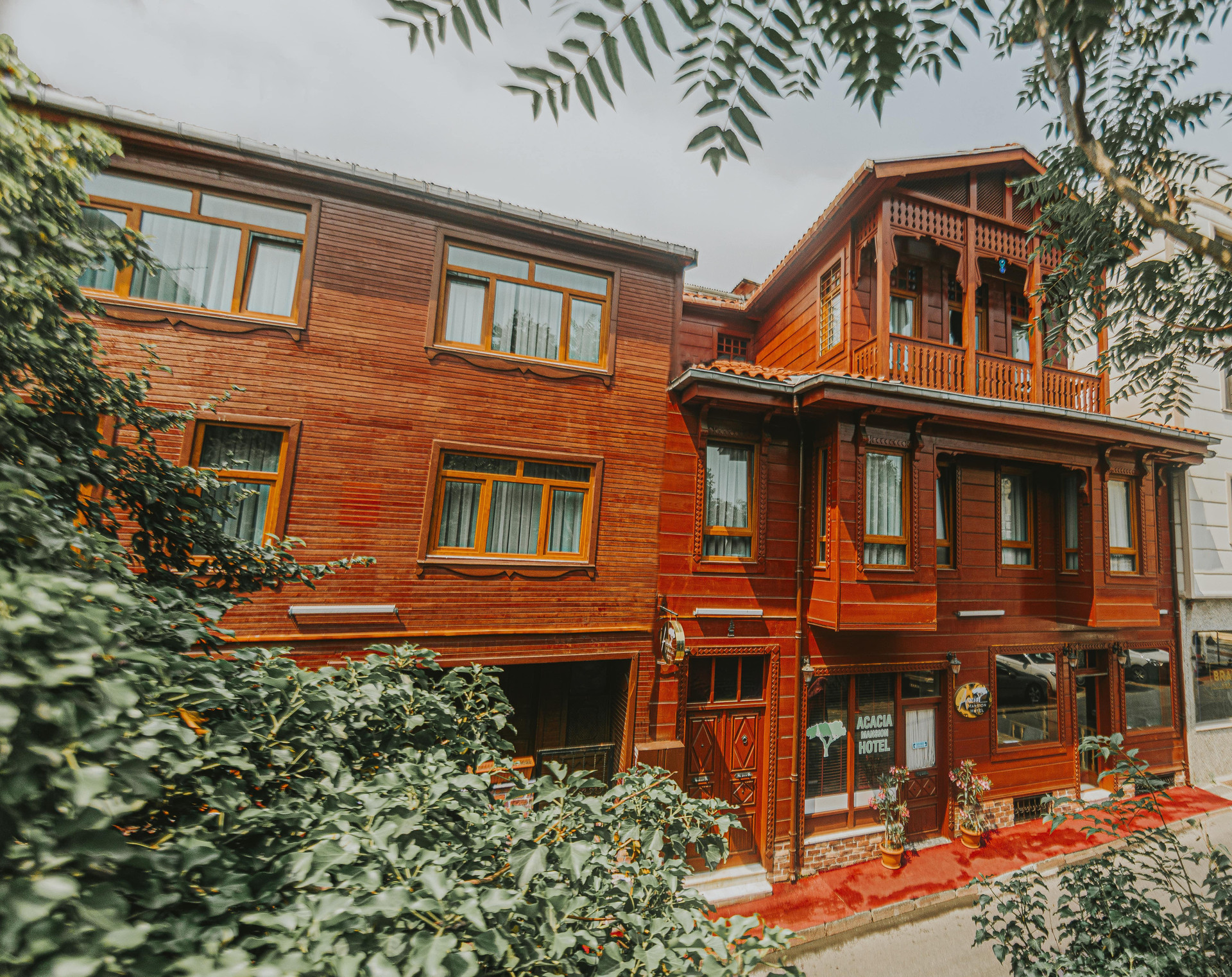 Vista Exterior Acacia Mansion Hotel