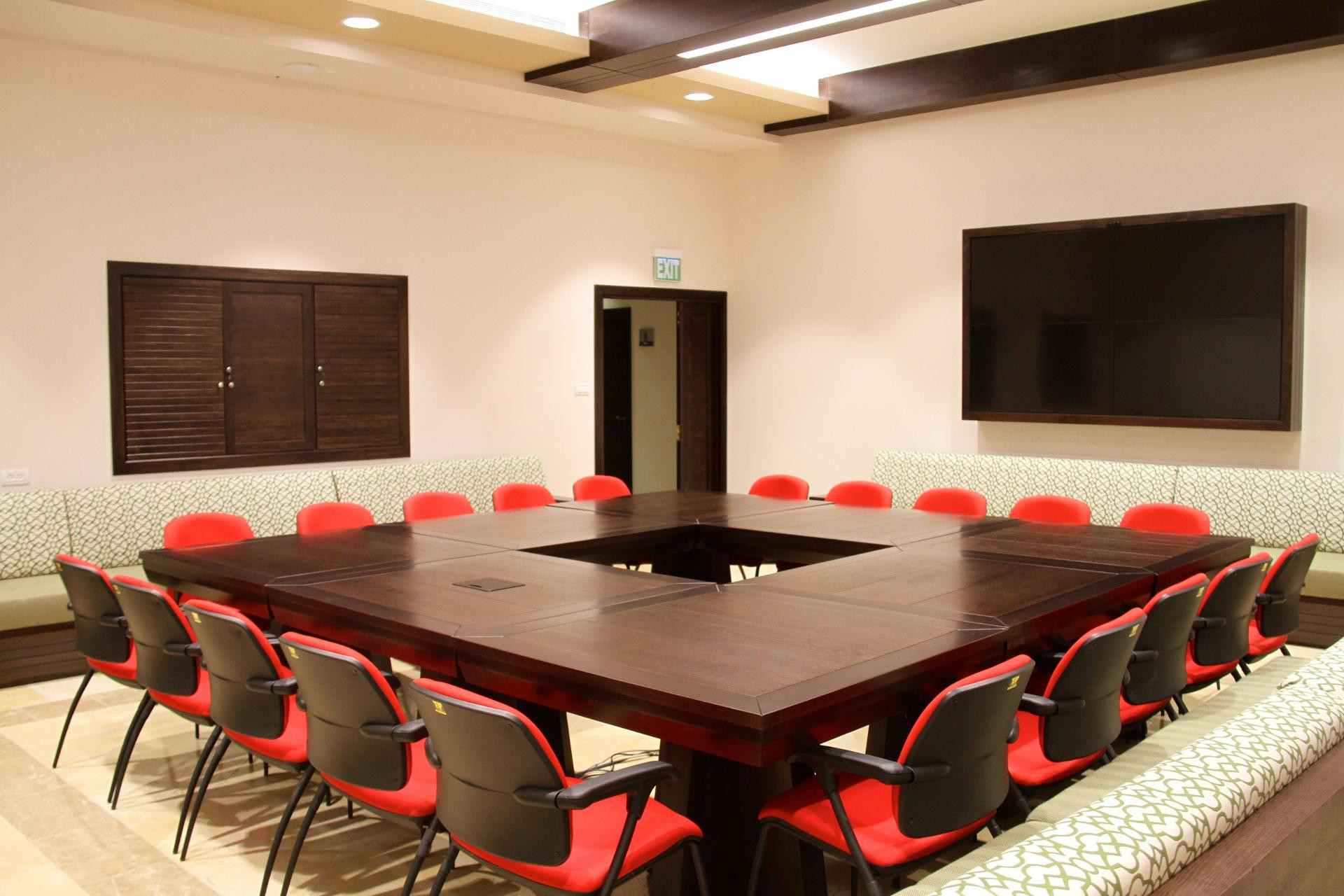 Centro de Negocios Notre Dame Center Guest House