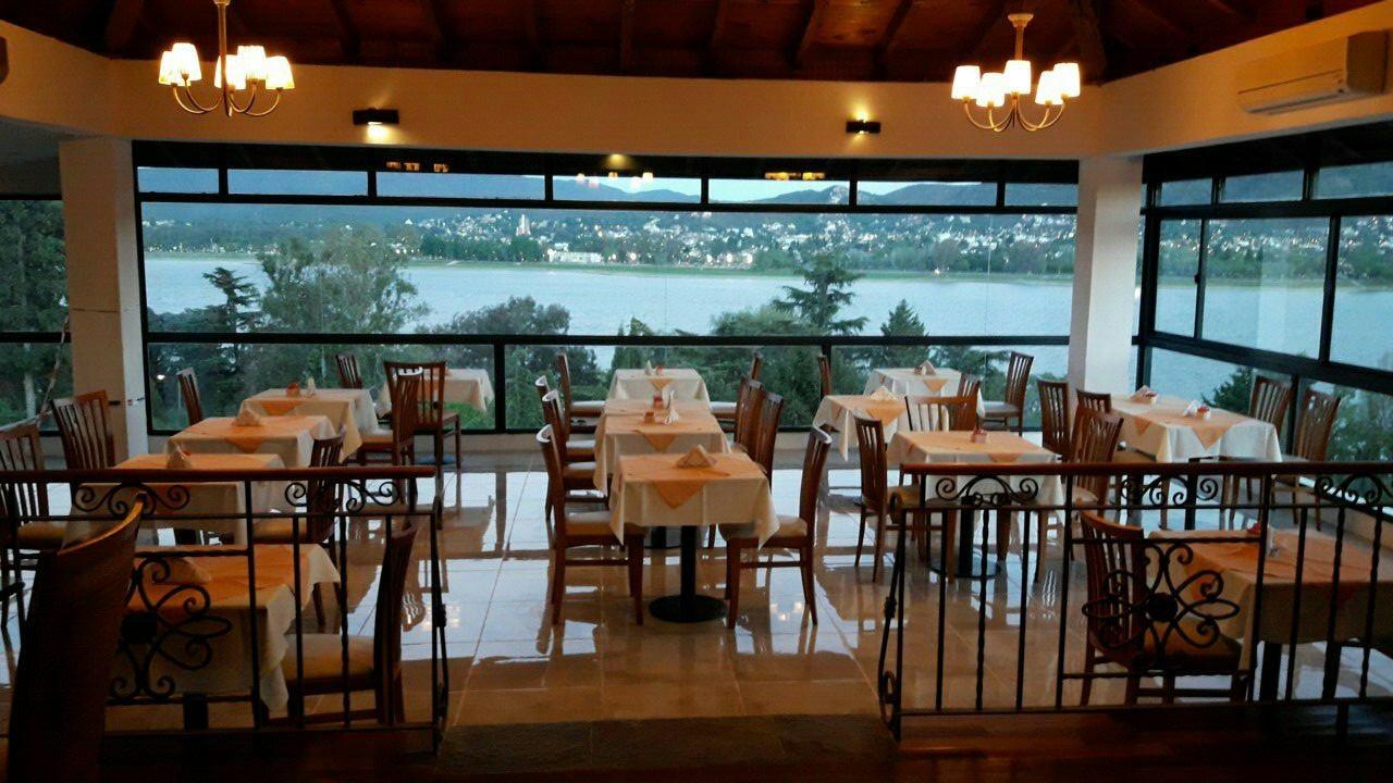 Bar/Salón Tagore Suites