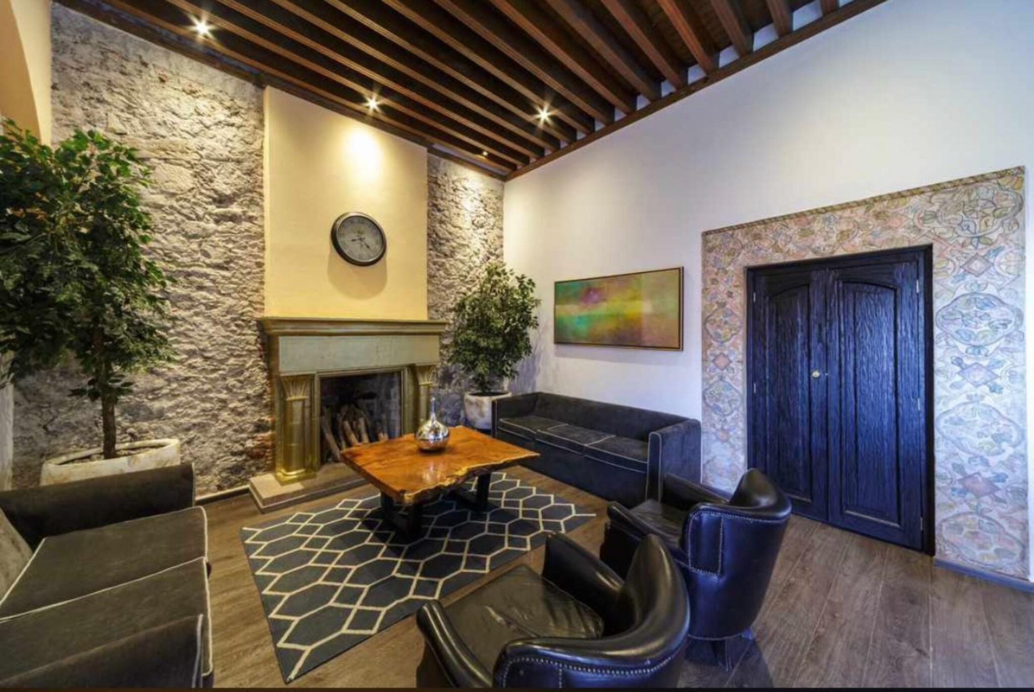 Sala de Reuniones Mesón de Santa Rosa Luxury Hotel