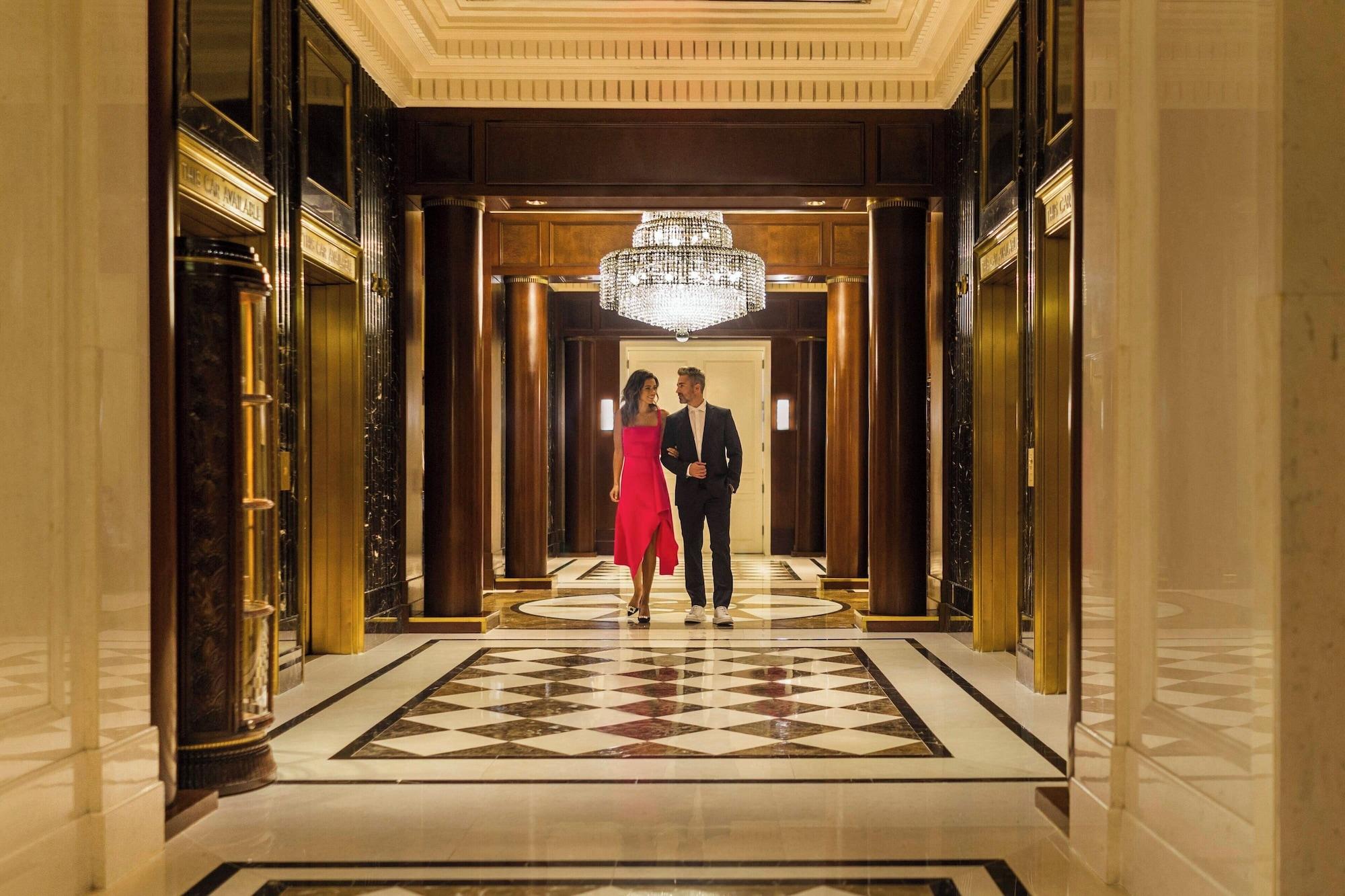 Vista Lobby JW Marriott Essex House New York