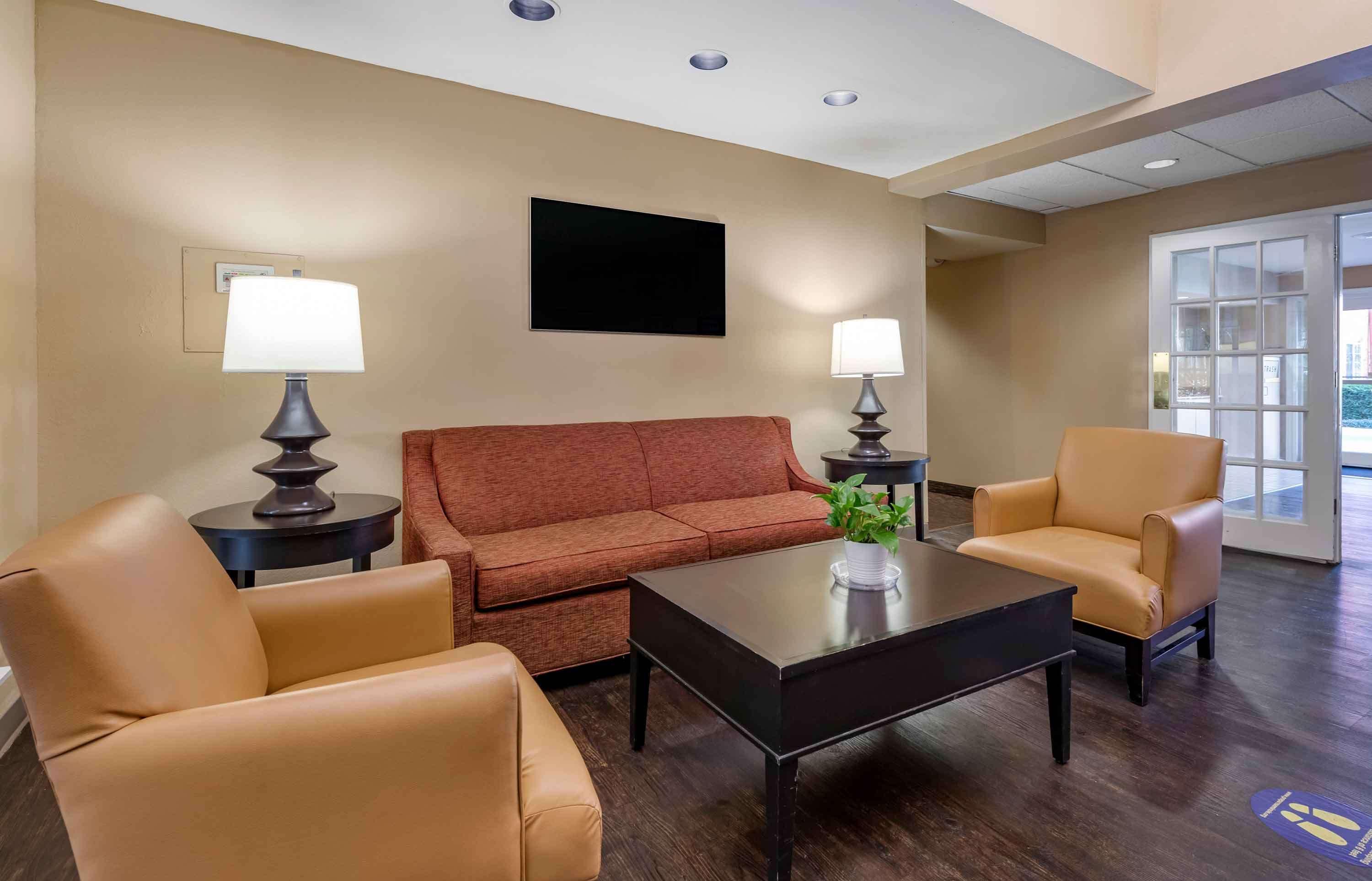 Vista Lobby Extended Stay America Orlando Lake Mary 1040 Green