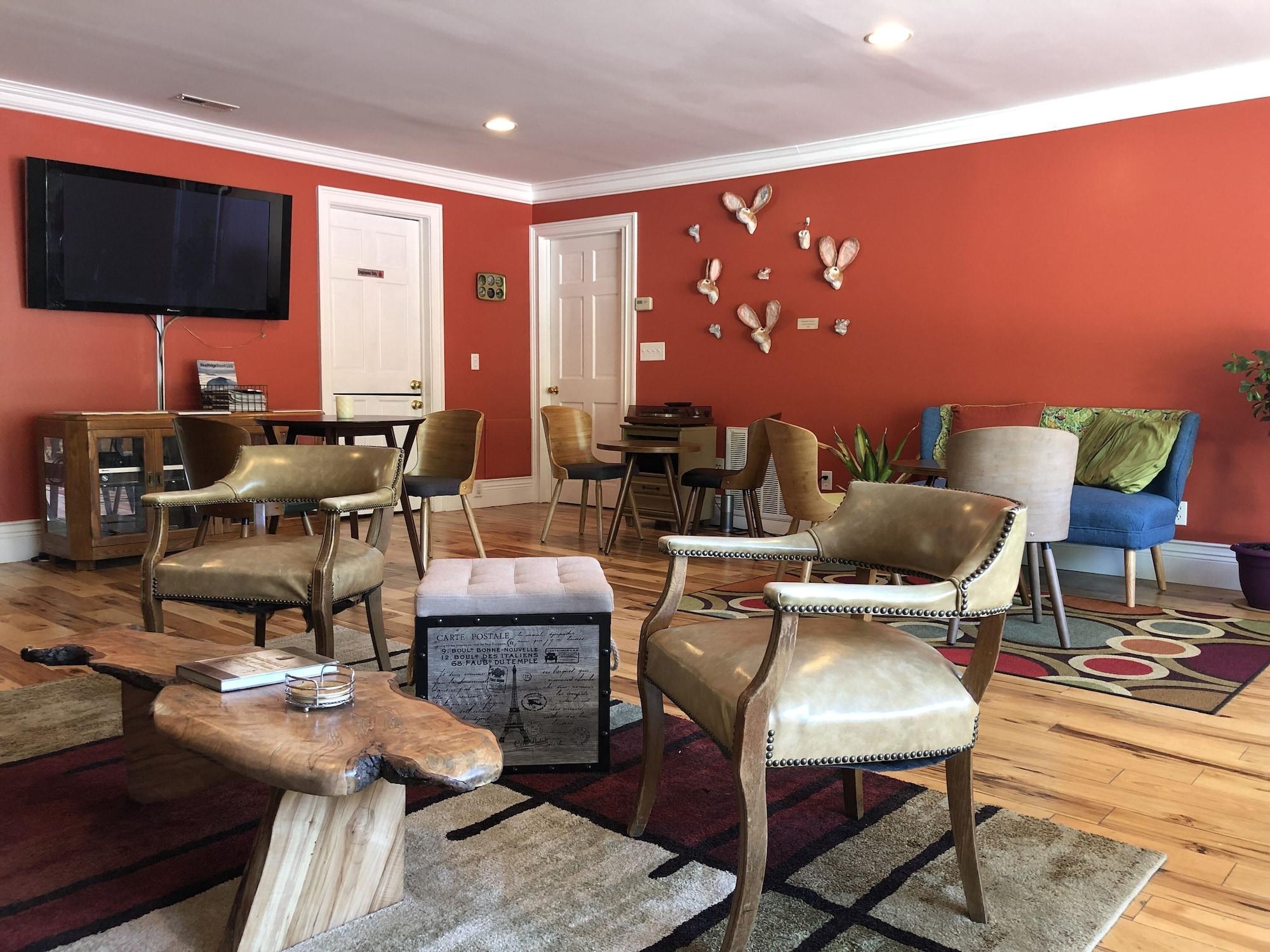 Restaurant Meadowlark Motel with Restaurant & Bar