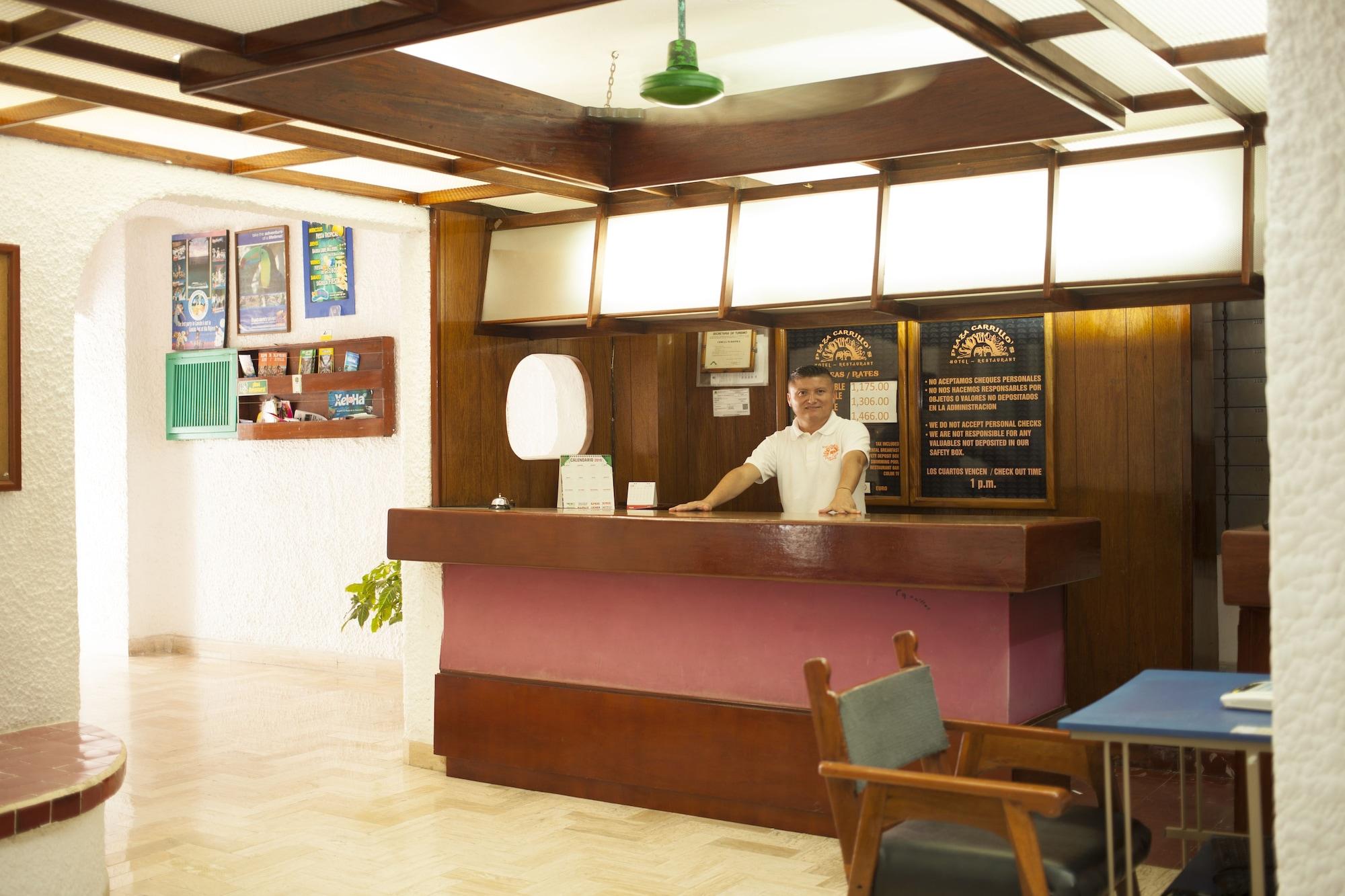 Vista Lobby Hotel Plaza Carrillo's