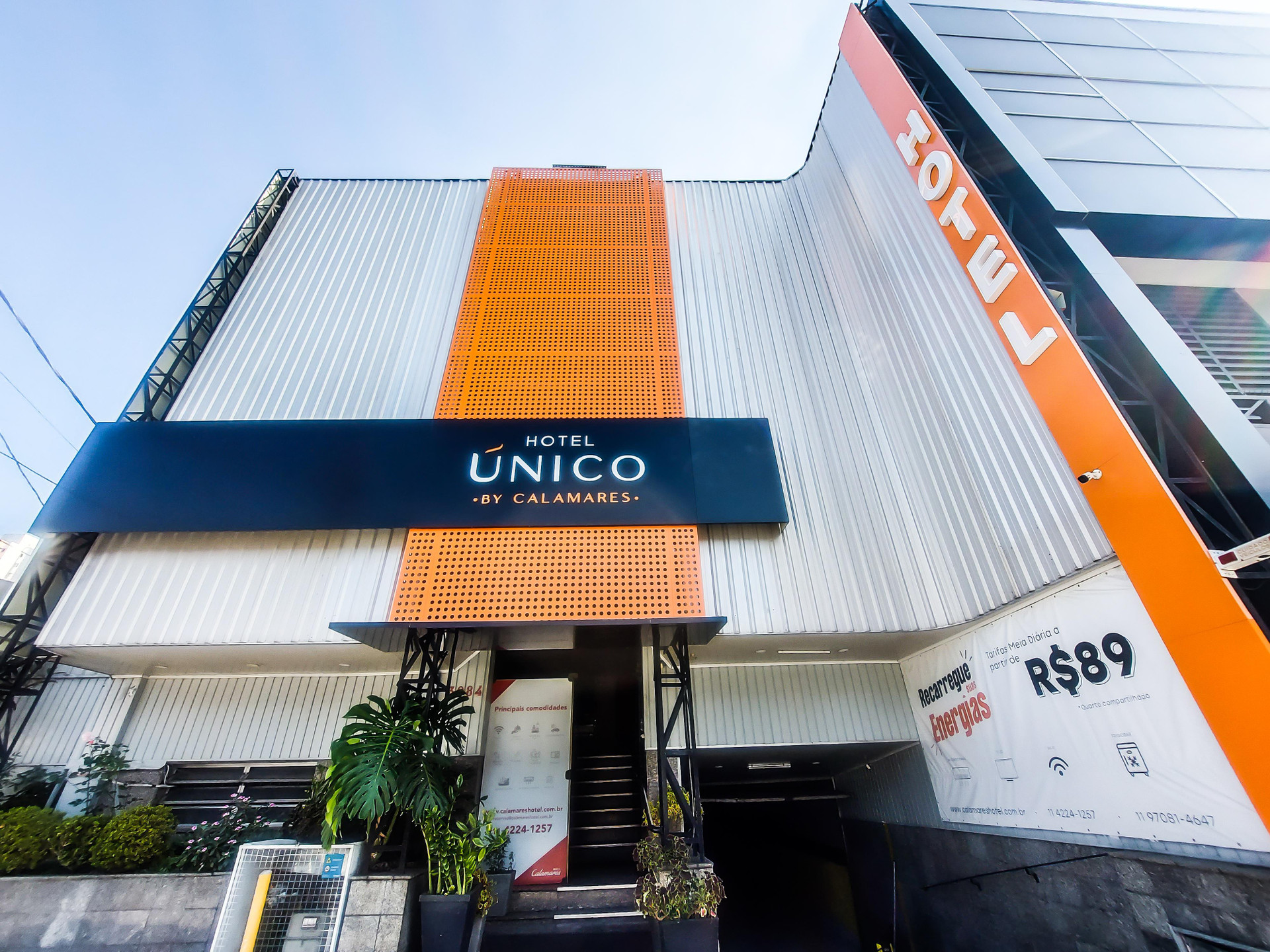 Vista Lobby Calamares Hotel