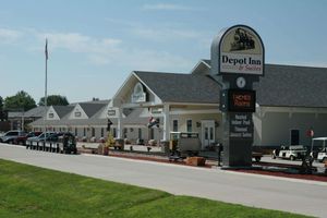 Alojamiento - Depot Inn & Suites
