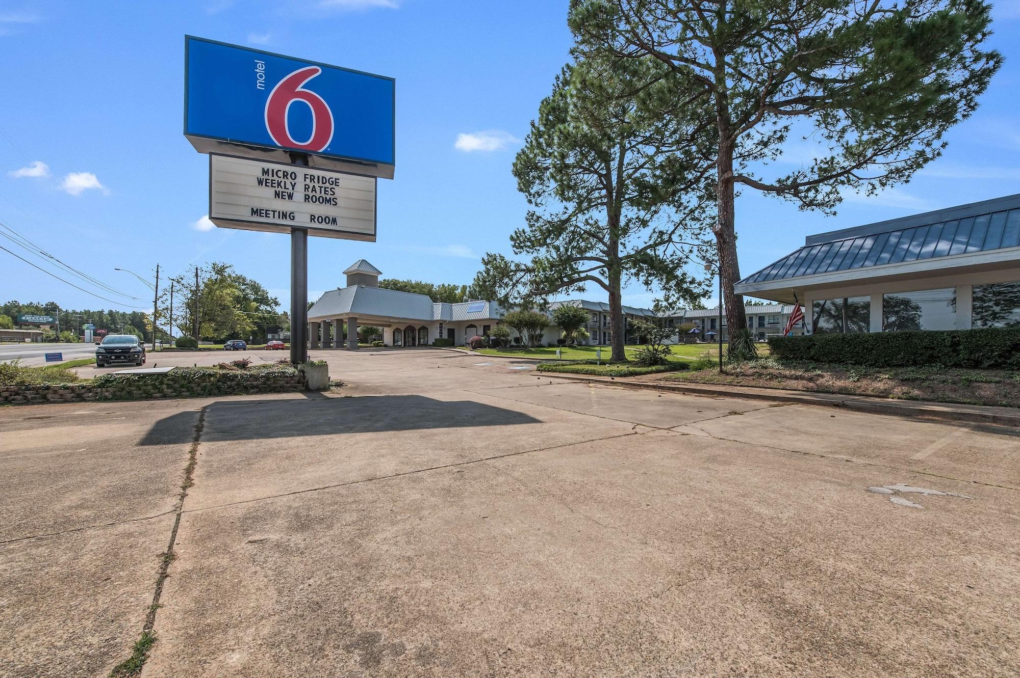 Vista Exterior Motel 6 Kilgore, TX