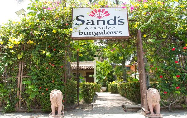 Sands Acapulco Hotel & Bungalows - Hoteles con parque acuático en Acapulco