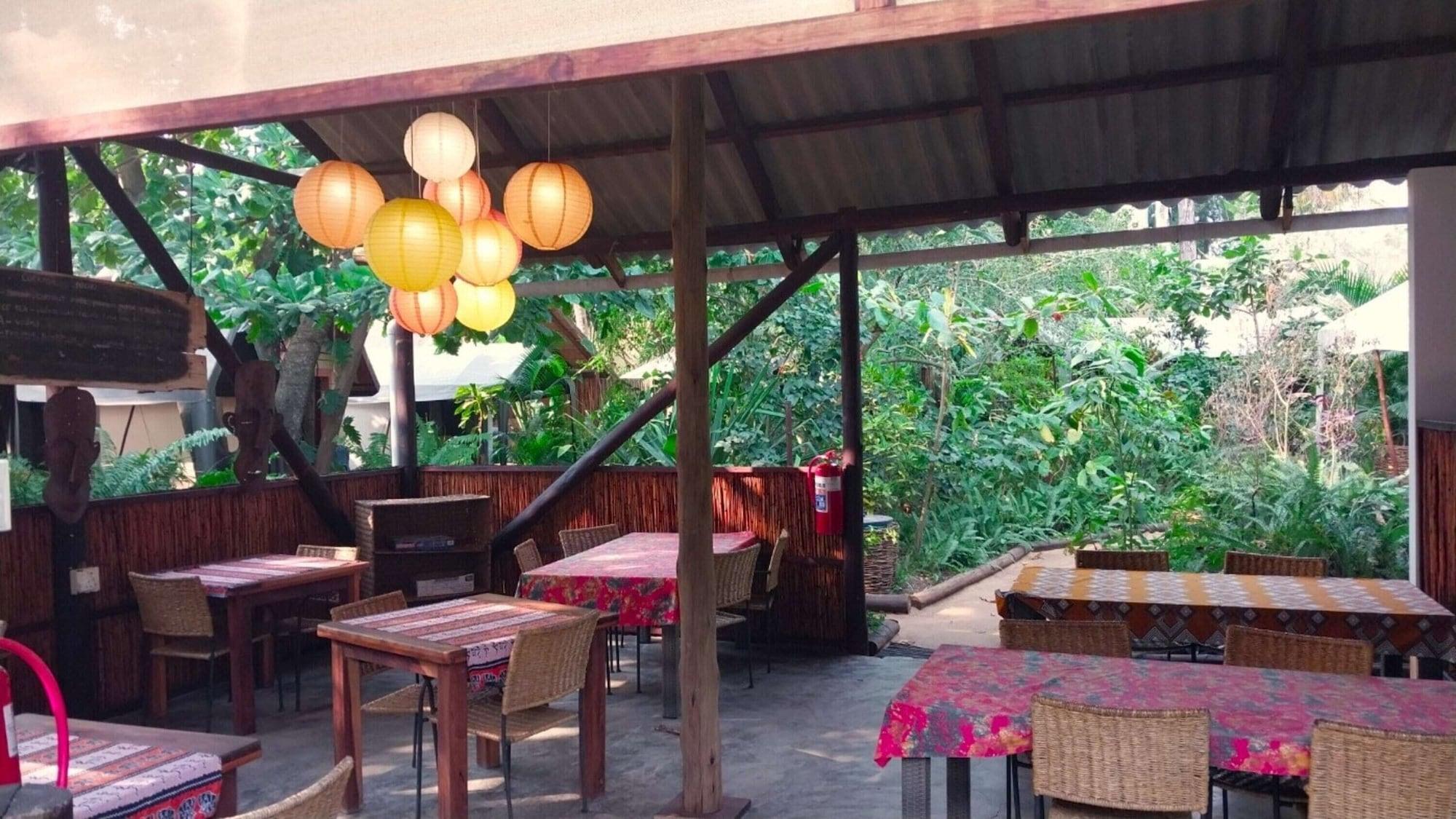 Restaurant DEVOCEAN Eco Lodge