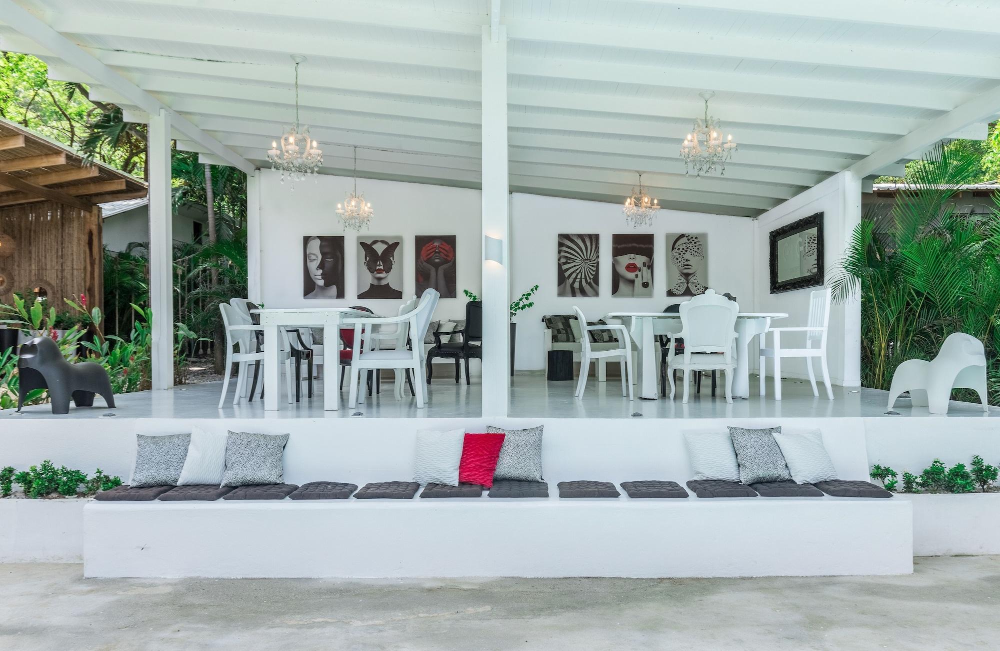 Vista Lobby Gigi Brown Beachfront Santa Teresa