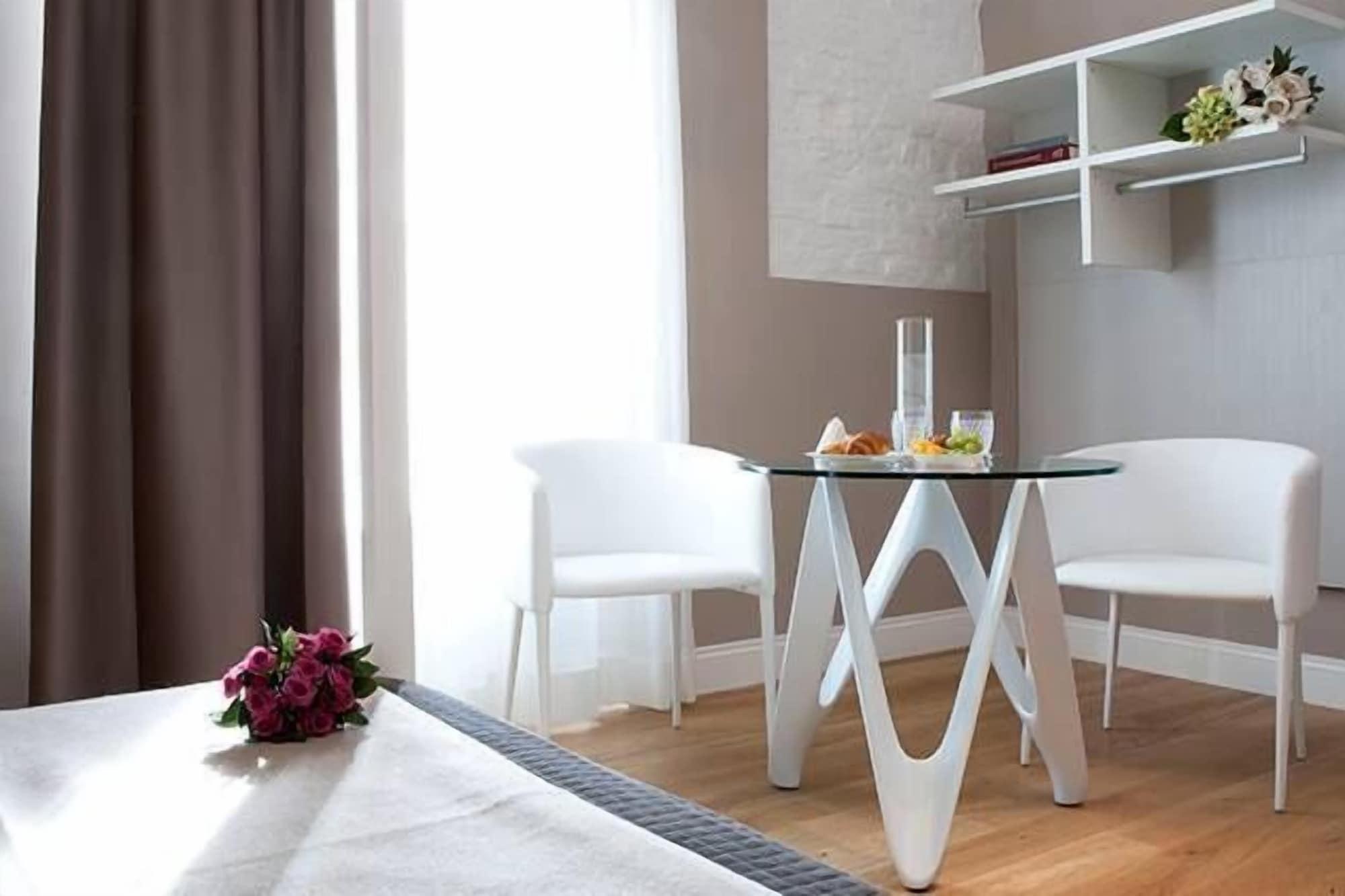 Set de Habitación Cardilli Luxury Rooms
