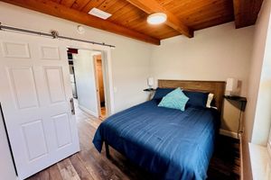 Alquiler Vacacional - Cottage 31: Hibiscus Hut - Waterfront Lodging in Downtown Tavares, FL