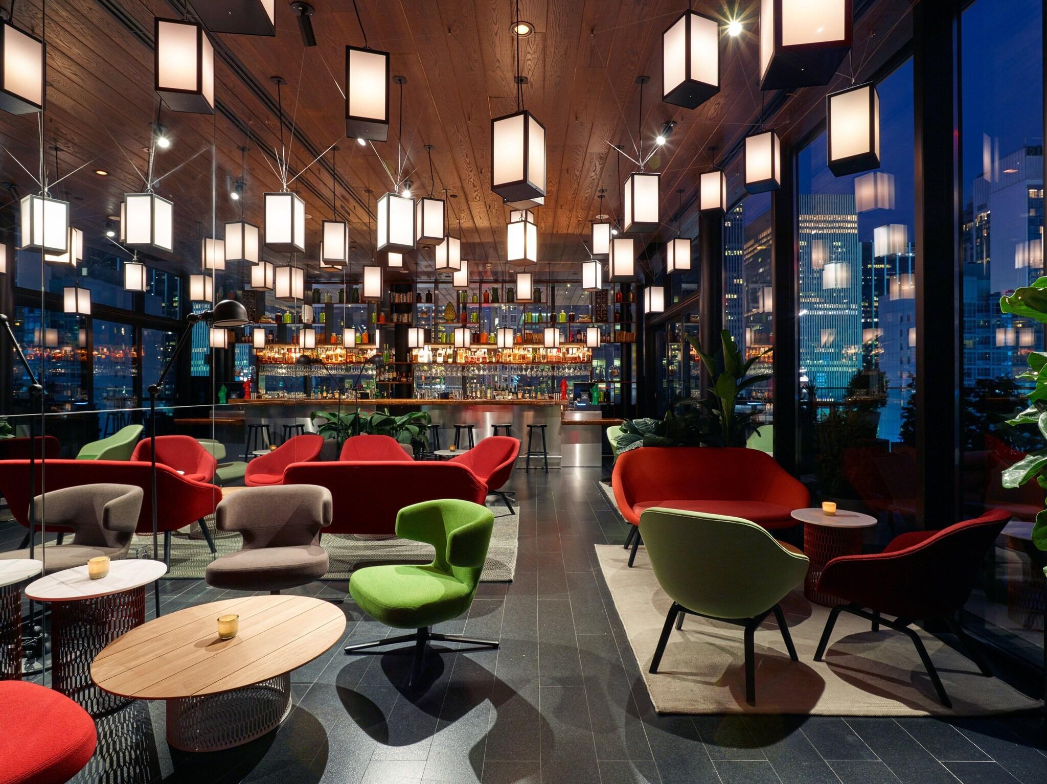 Bar/Salón citizenM New York Times Square