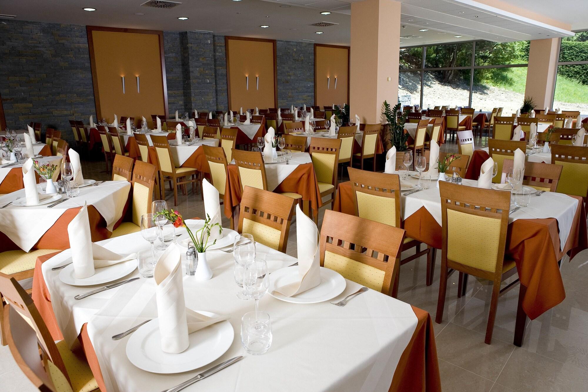 Restaurant Hotel Salinera - Sava Hotels & Resorts
