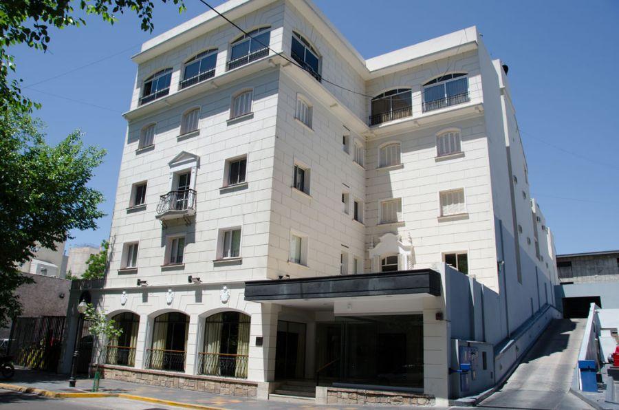 Vista Exterior Hotel Cervantes