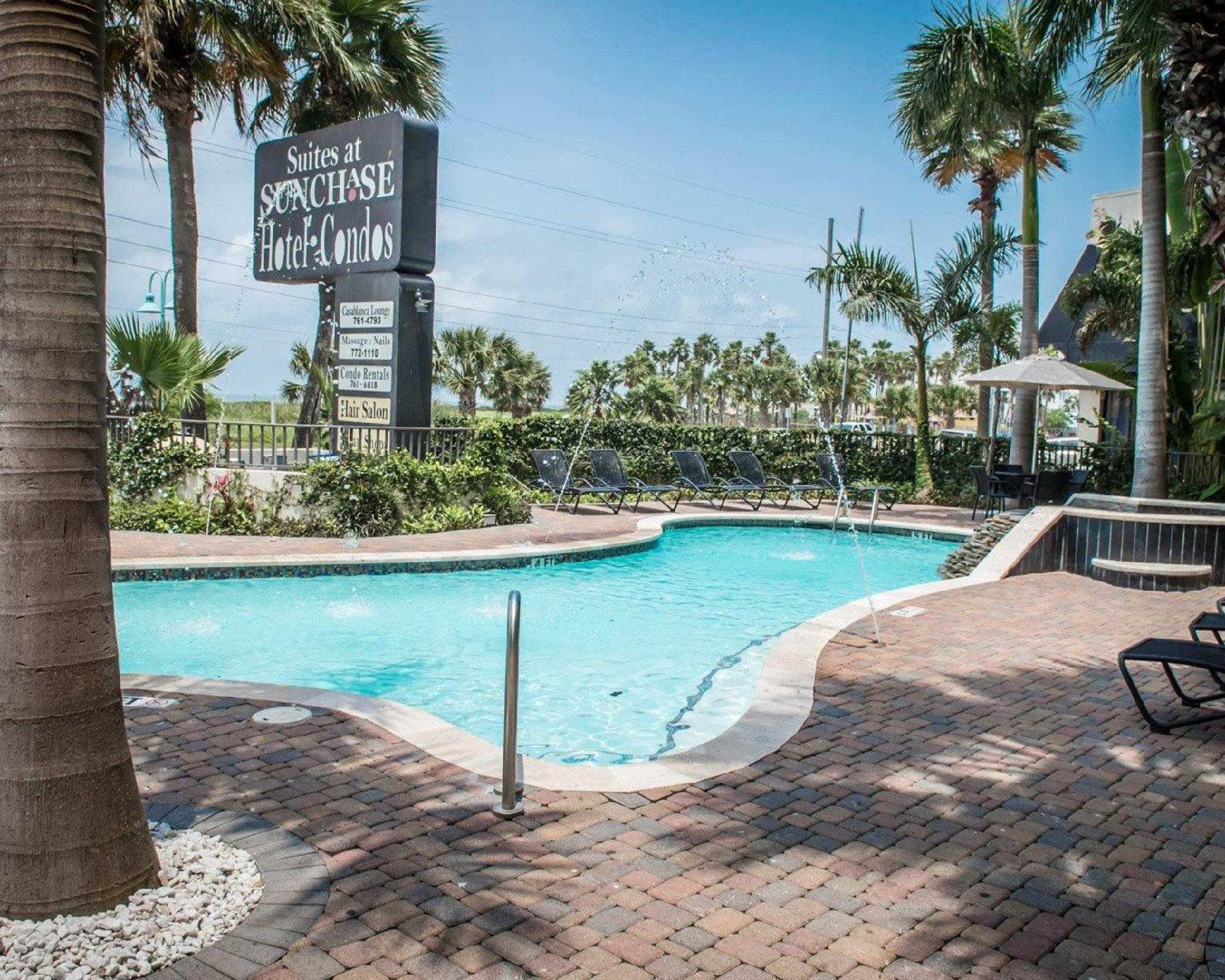 Playa Sunchase Inn & Suites