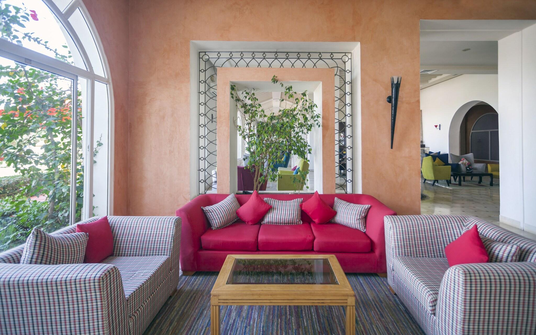 Vista Lobby Itropika