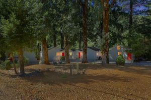 Alojamiento - Rouge Cobb Mountain Hotel - Cabin 1