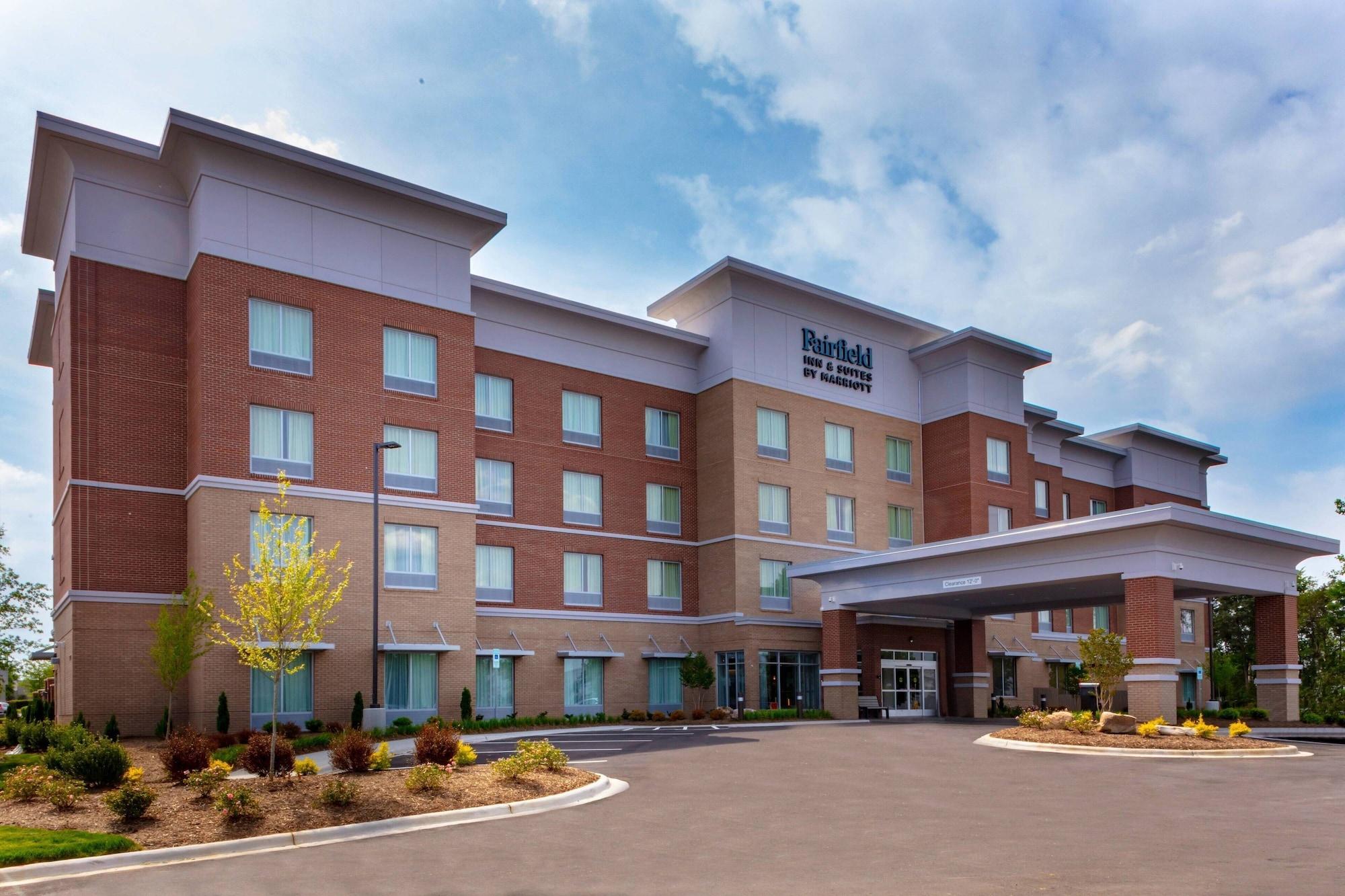 Vista Exterior Fairfield Inn & Suites by Marriott Charlotte Pineville
