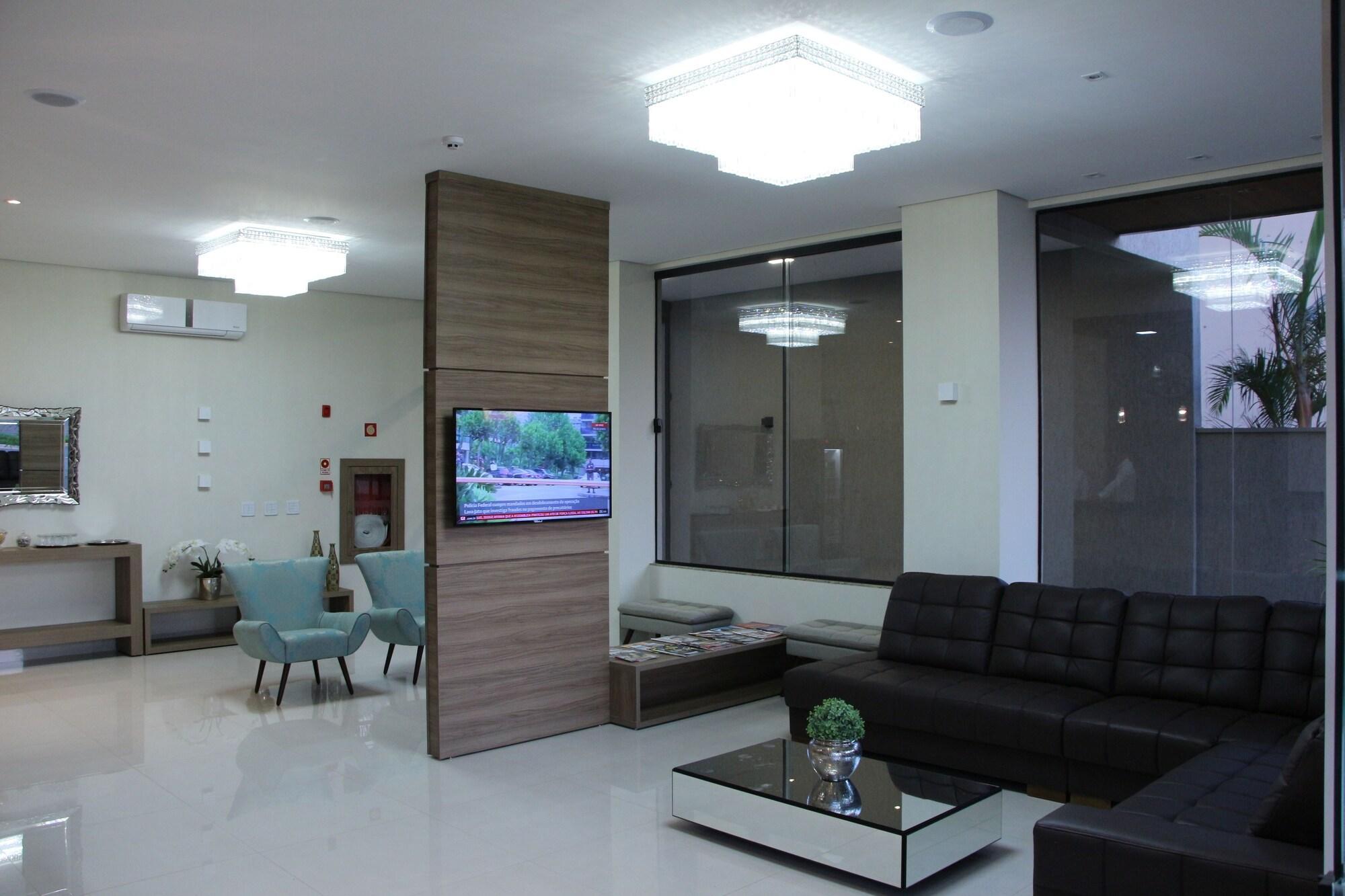 Bar/Salón Hotel B&S
