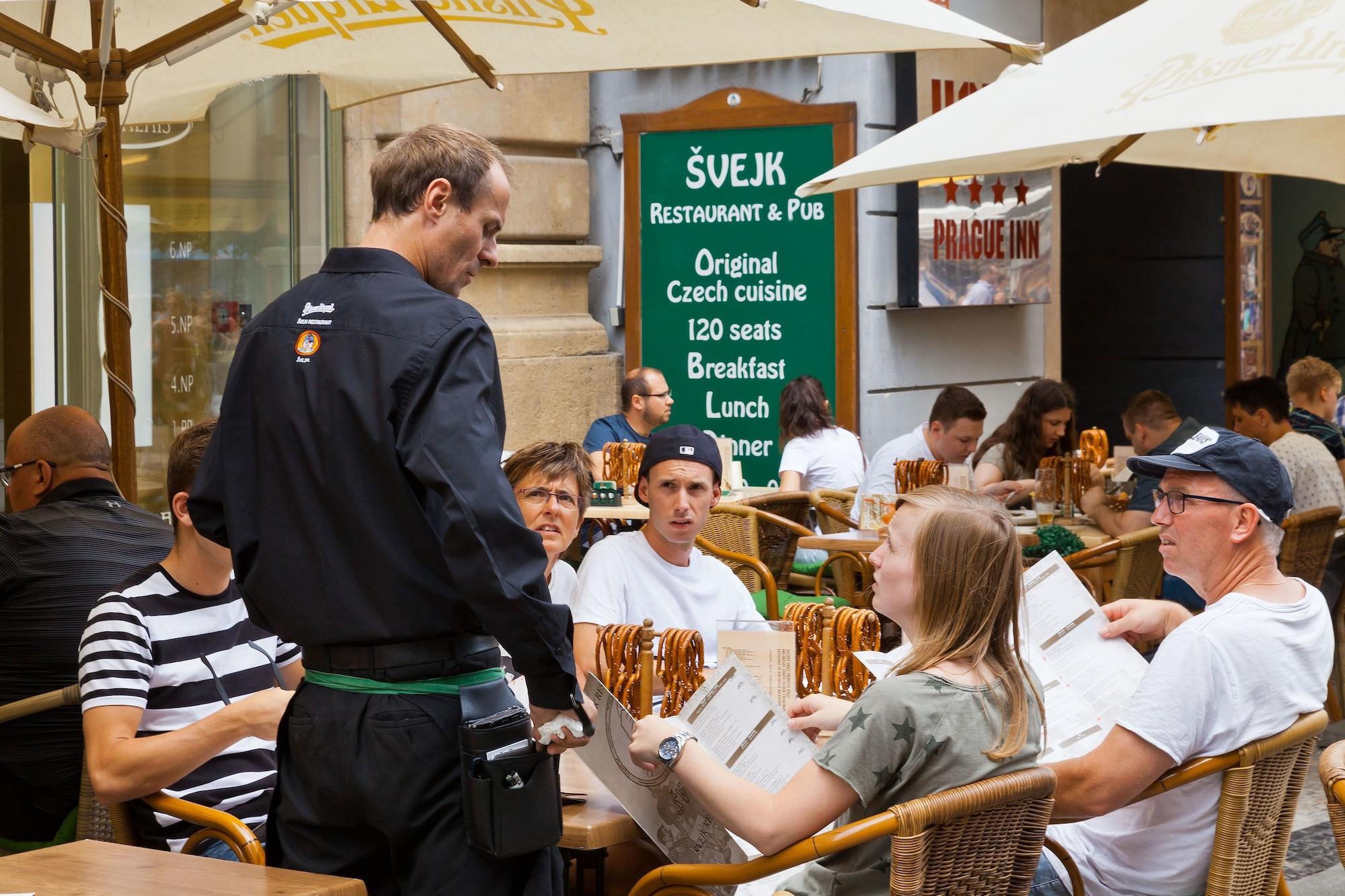Bar/Salón Hotel Prague Inn