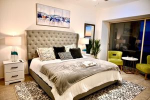 Alquiler Vacacional - Relax and enjoy the view. Luxurious beachfront 2 bedroom condo. Sonoran Sky 507