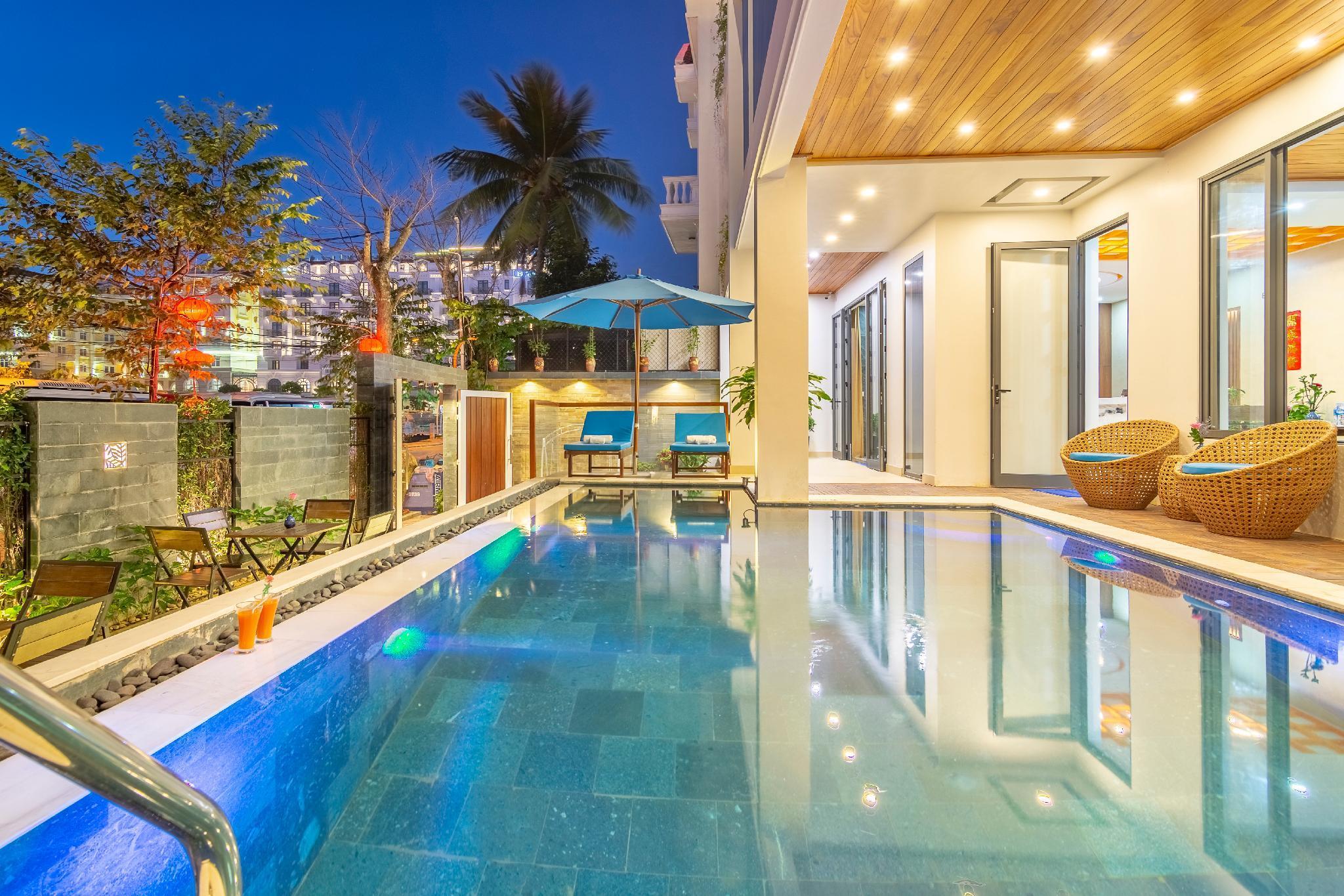 Playa Hoi An Majestic Villa