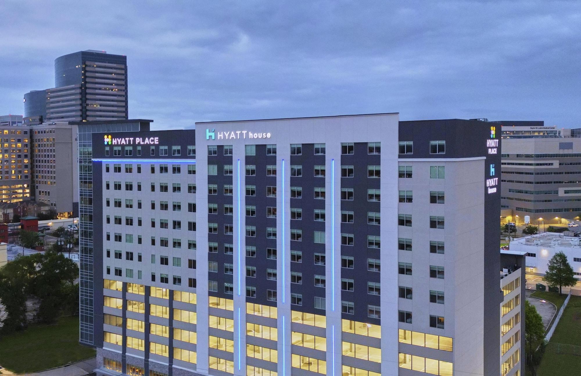 Vista Exterior Hyatt House Houston Medical Center