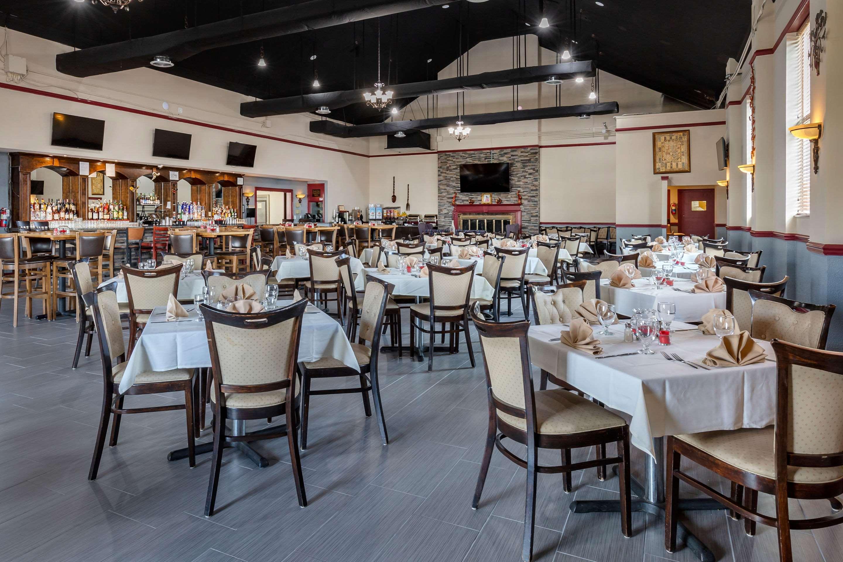 Restaurant Clarion Inn Falls Church - Arlington