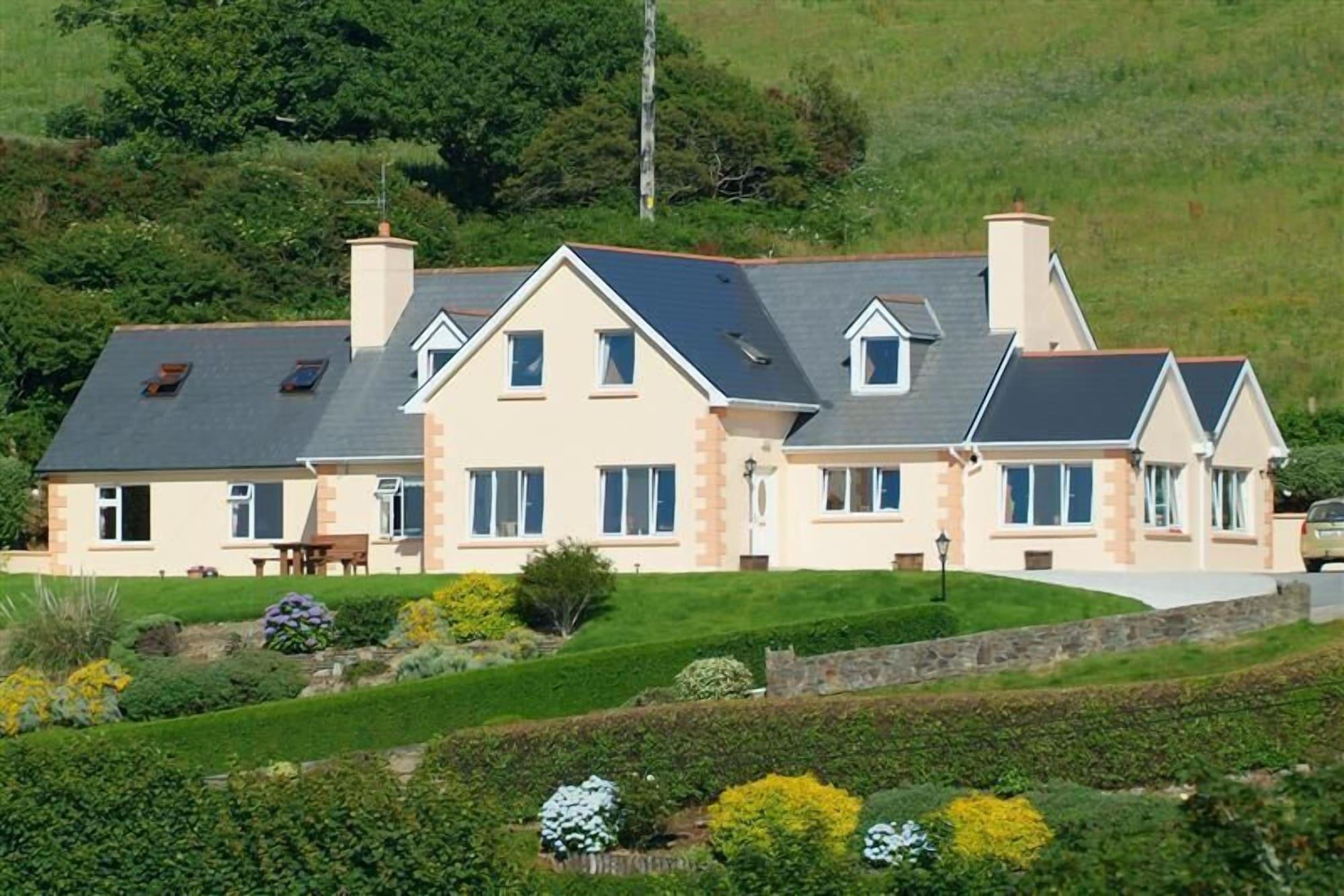 Varios Channel View Bed & Breakfast