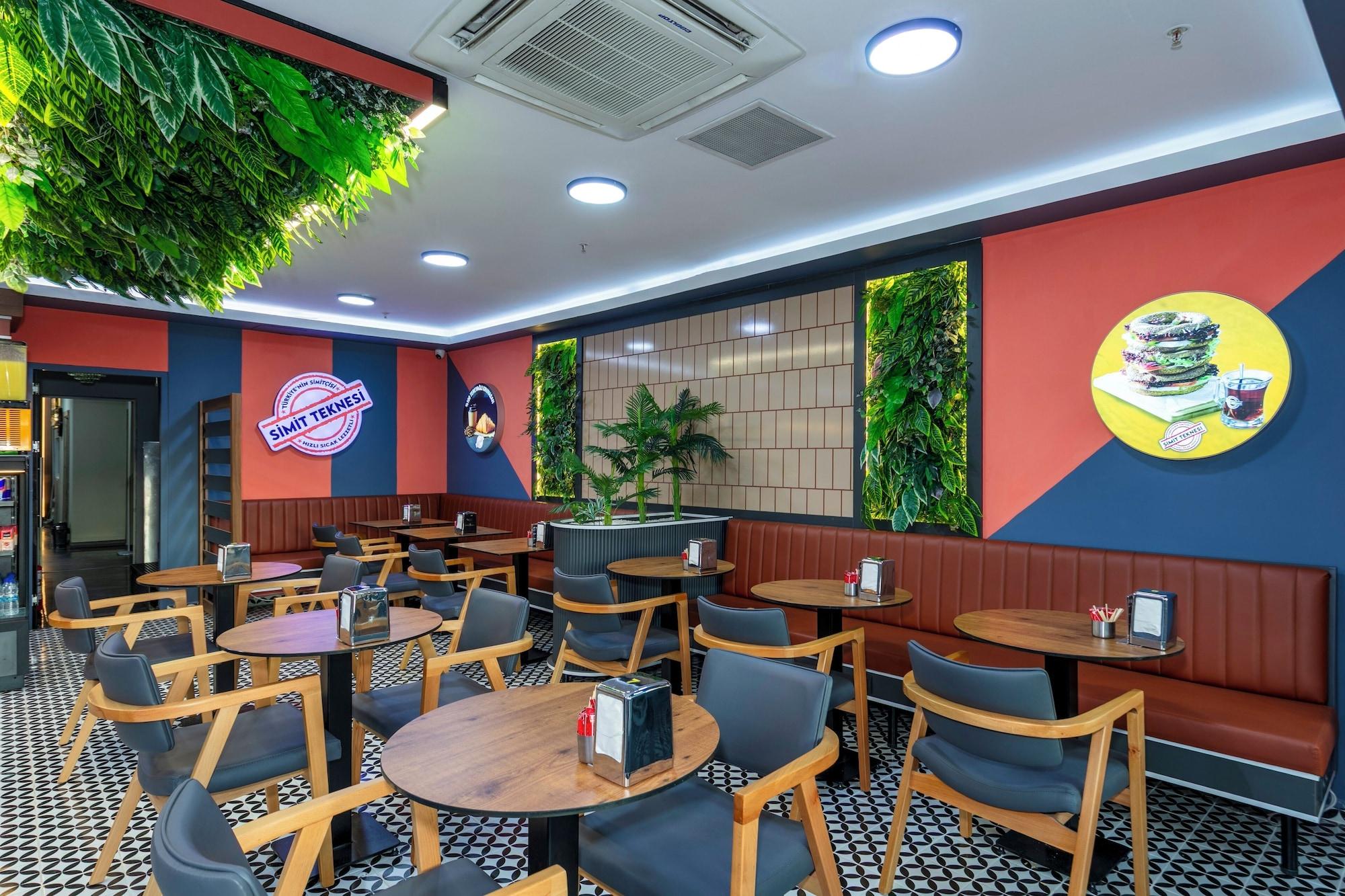 Restaurant Dem İstanbul Airport Hotel