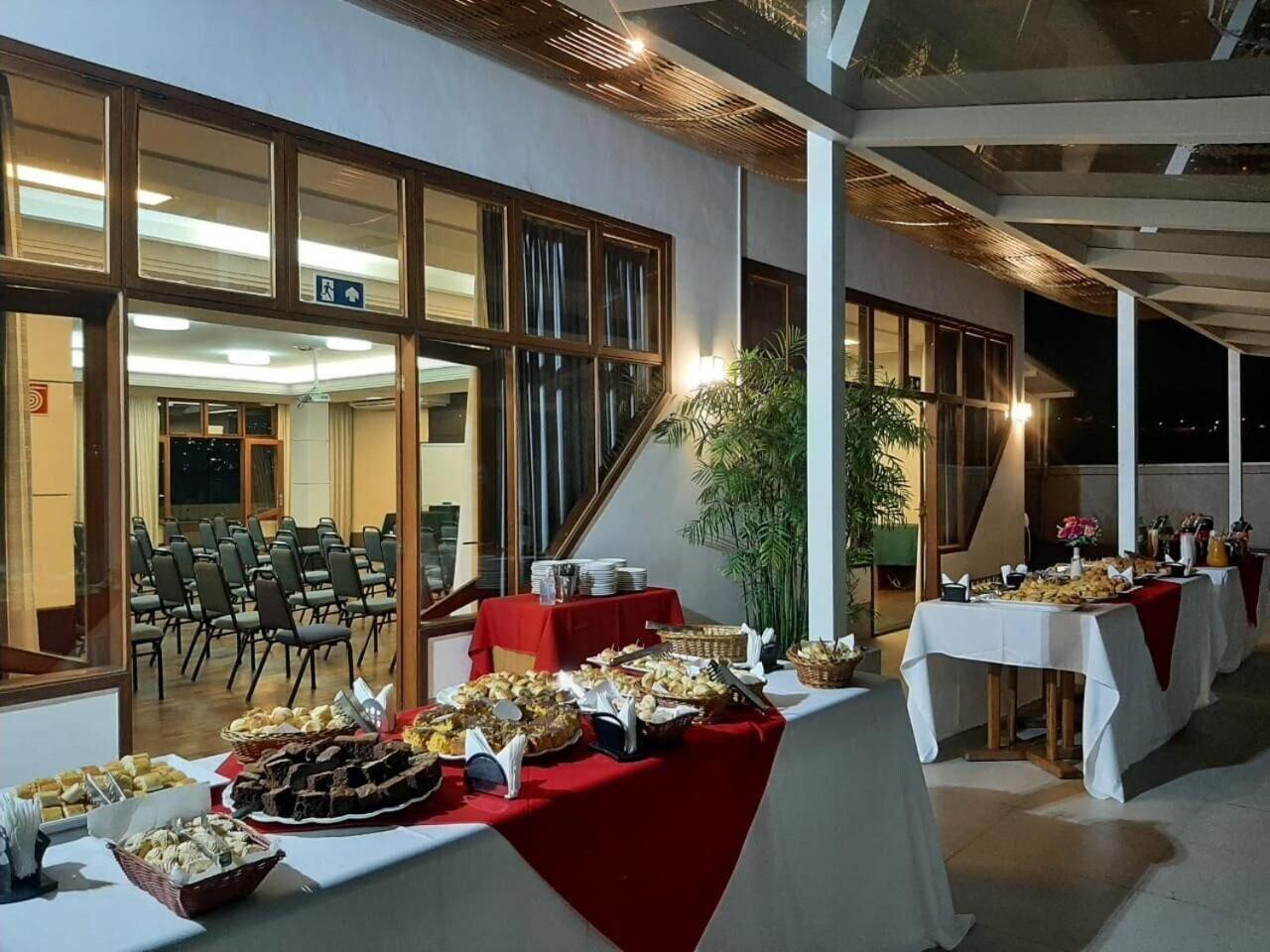 Restaurant Serrano Residencial Hotel