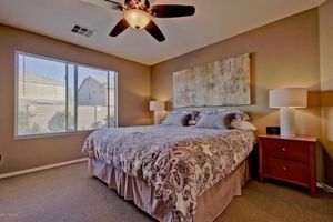 Alquiler Vacacional - Beautiful Home with Heated Pool and Hot Tub! Spring Training and Stadium nearby.