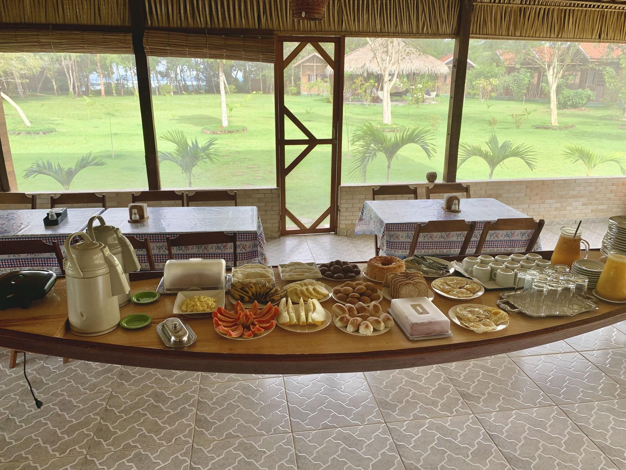 Bar/Salón Alta Vista Amazon Lodge