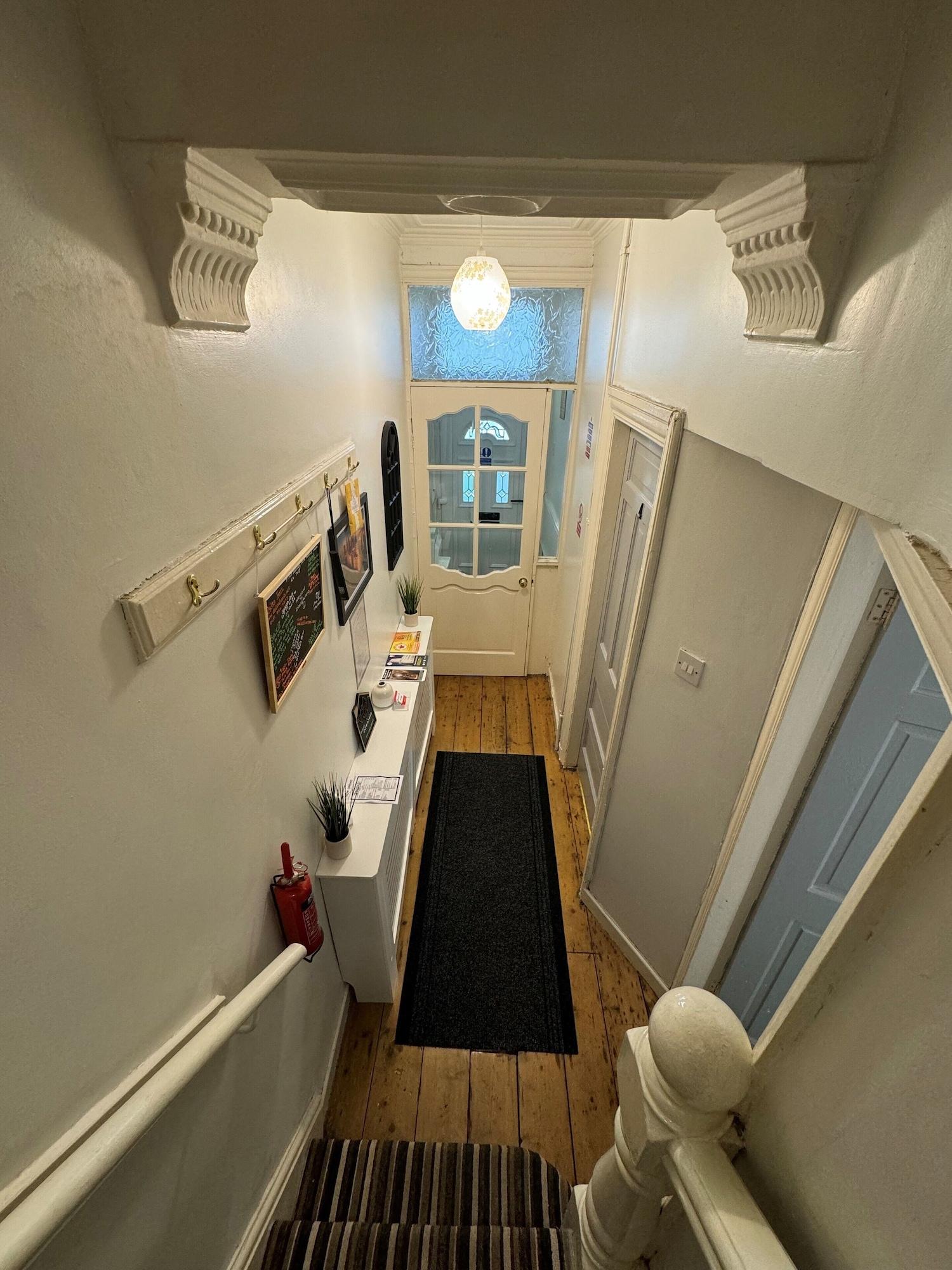 Vista Lobby Rooms Anfield