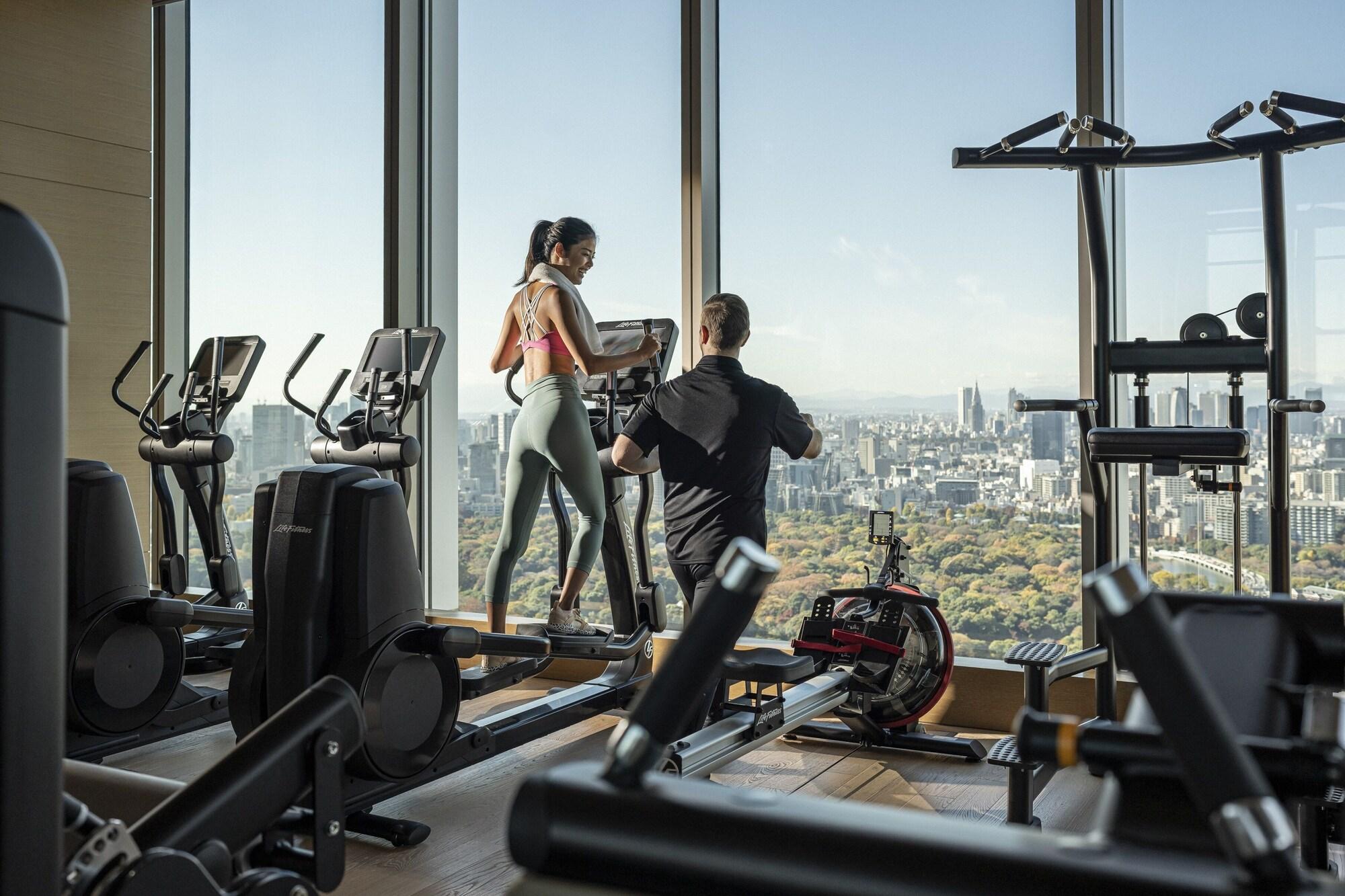 Gimnasio Four Seasons Hotel Tokyo at Otemachi