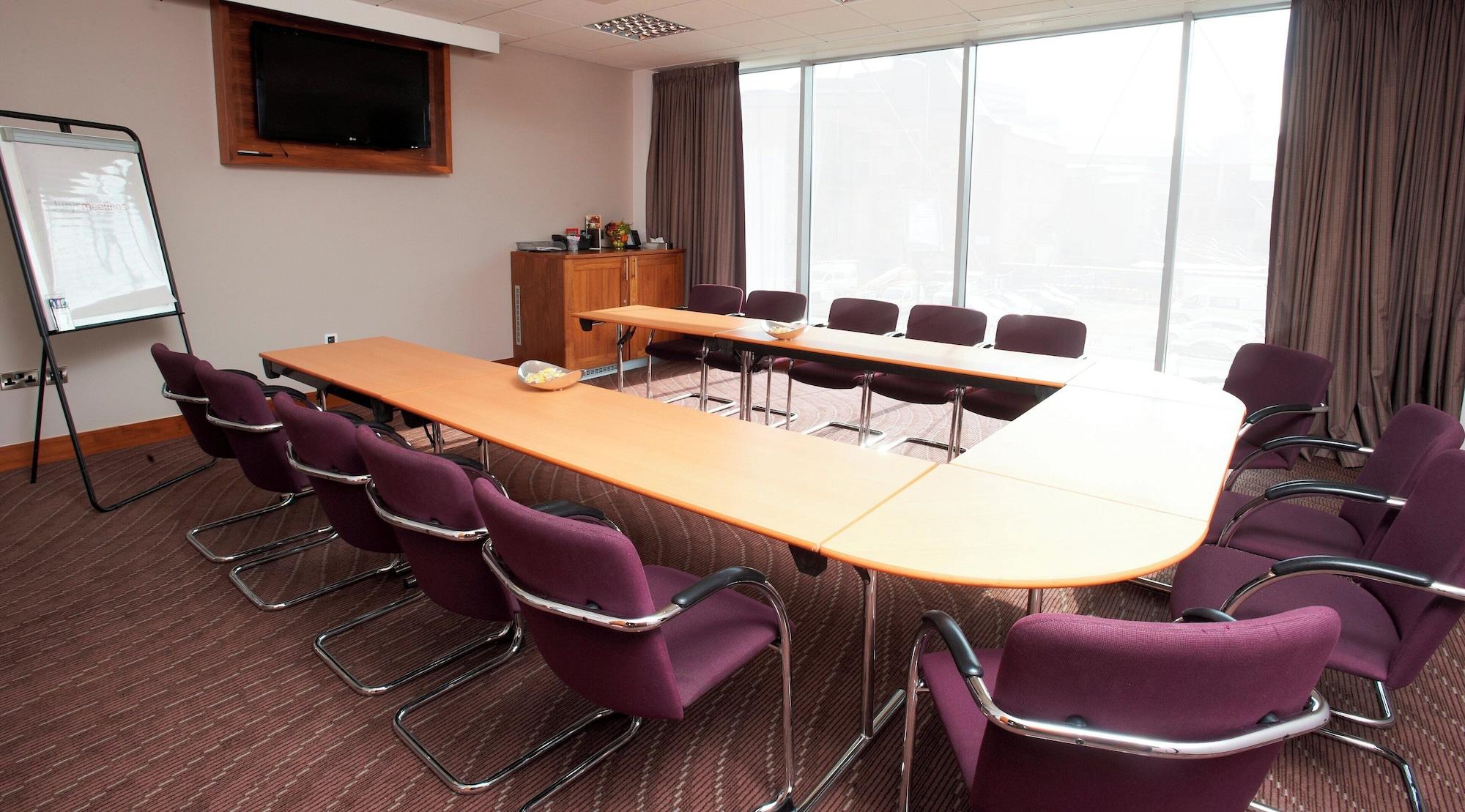 Sala de Reuniones Leonardo Hotel Aberdeen
