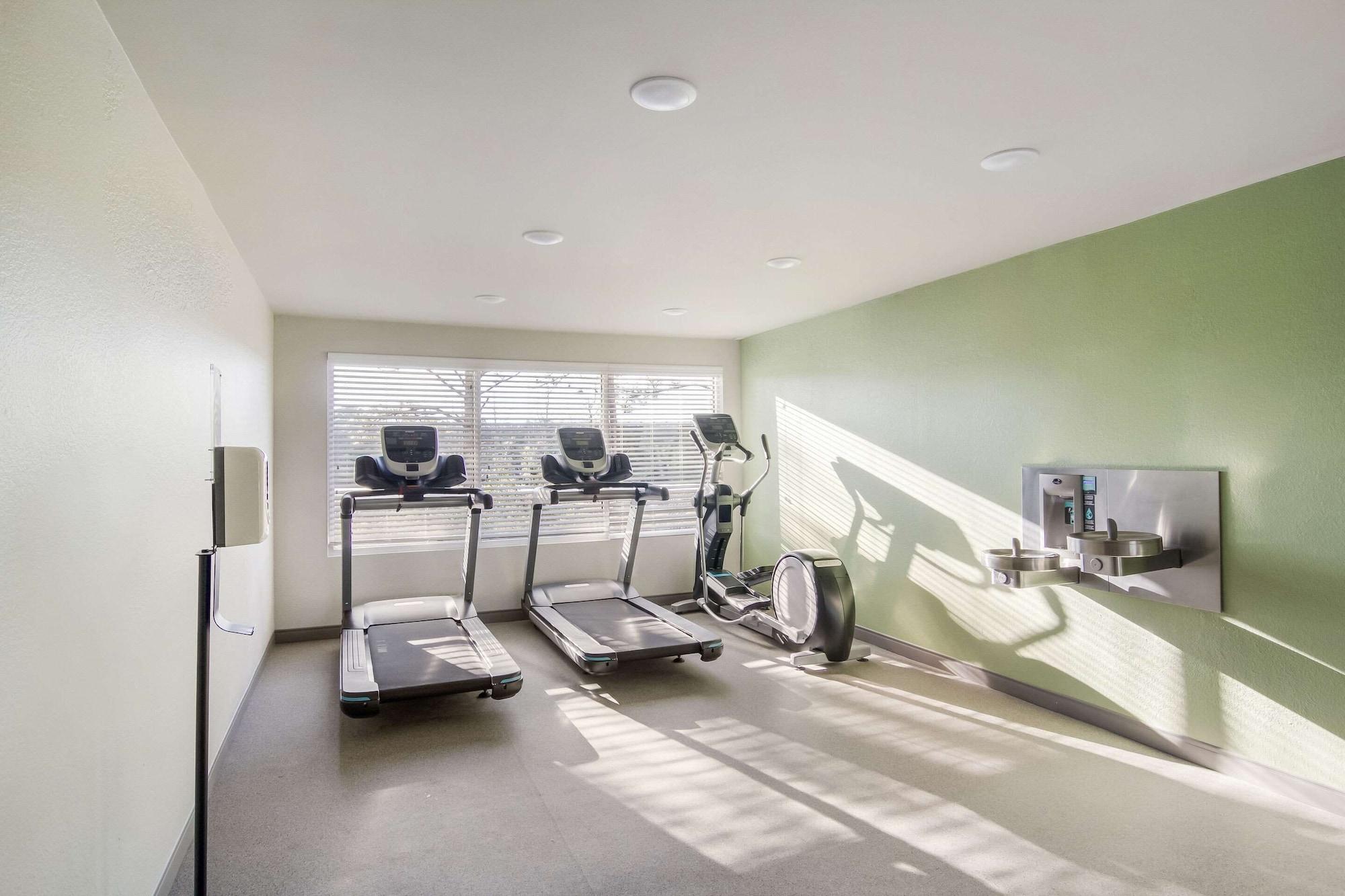 Gimnasio WoodSpring Suites Jacksonville Baymeadows