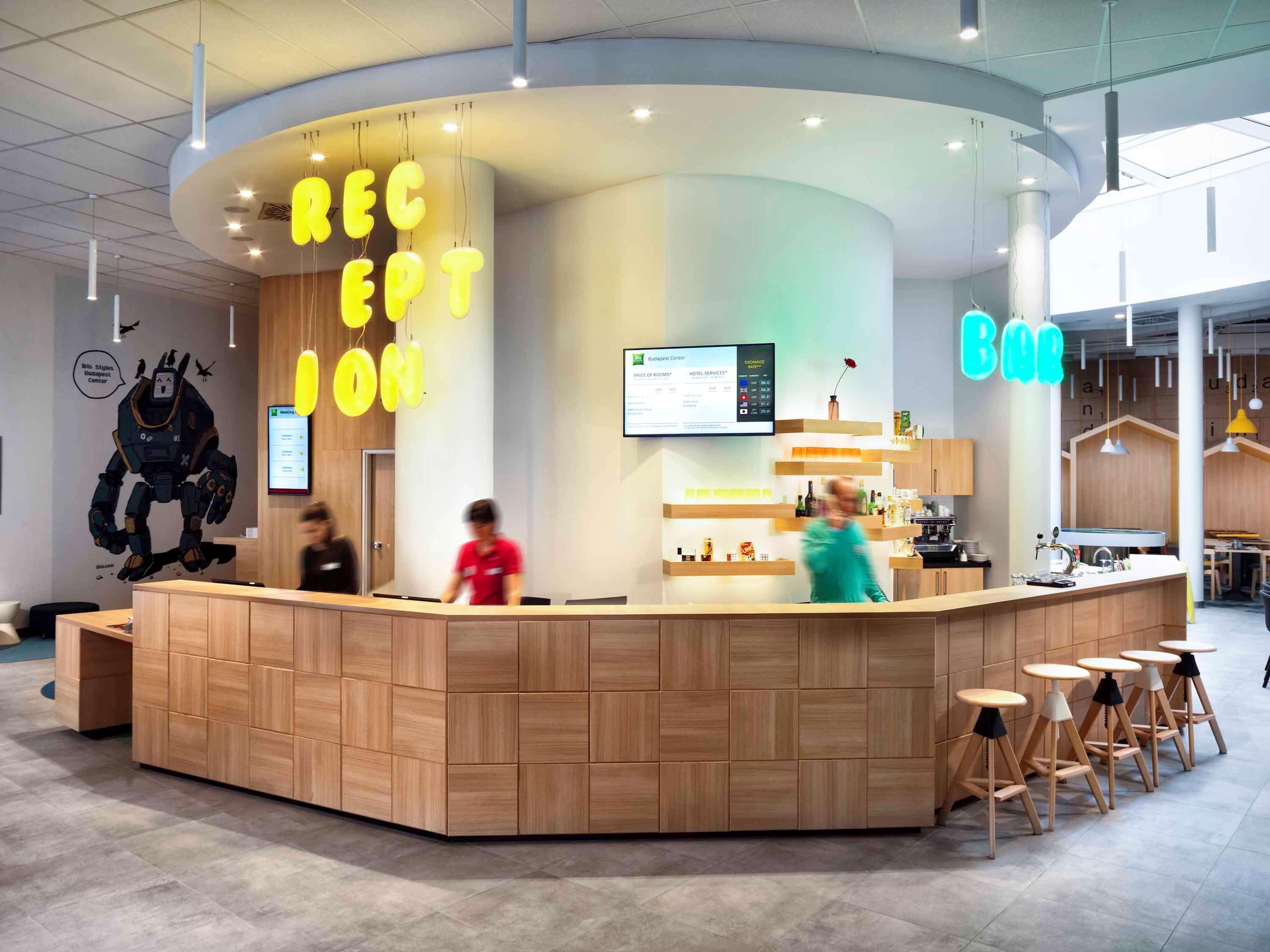 Bar/Salón Ibis Styles Budapest Center